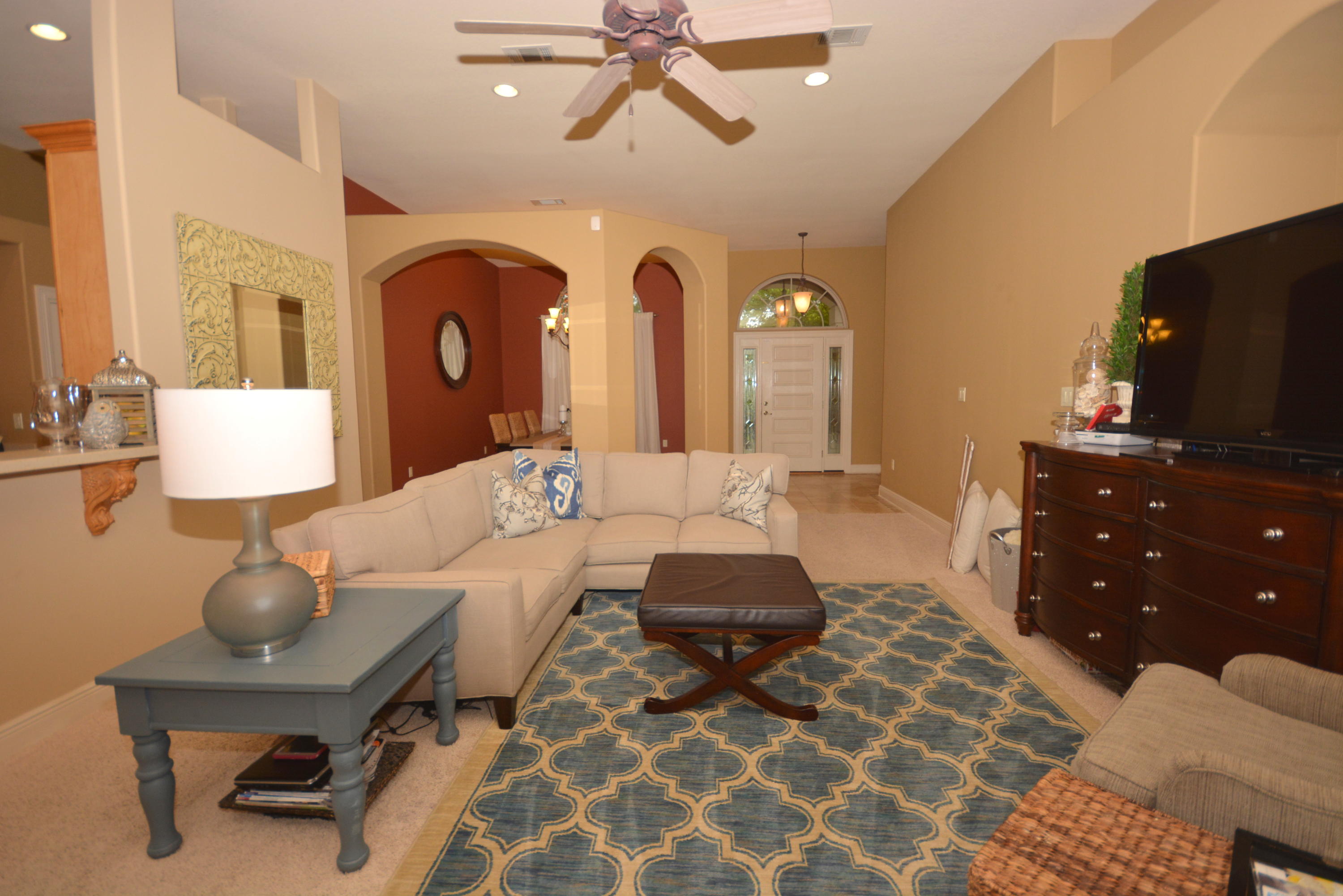 CHARDONNAY ESTATES - Residential