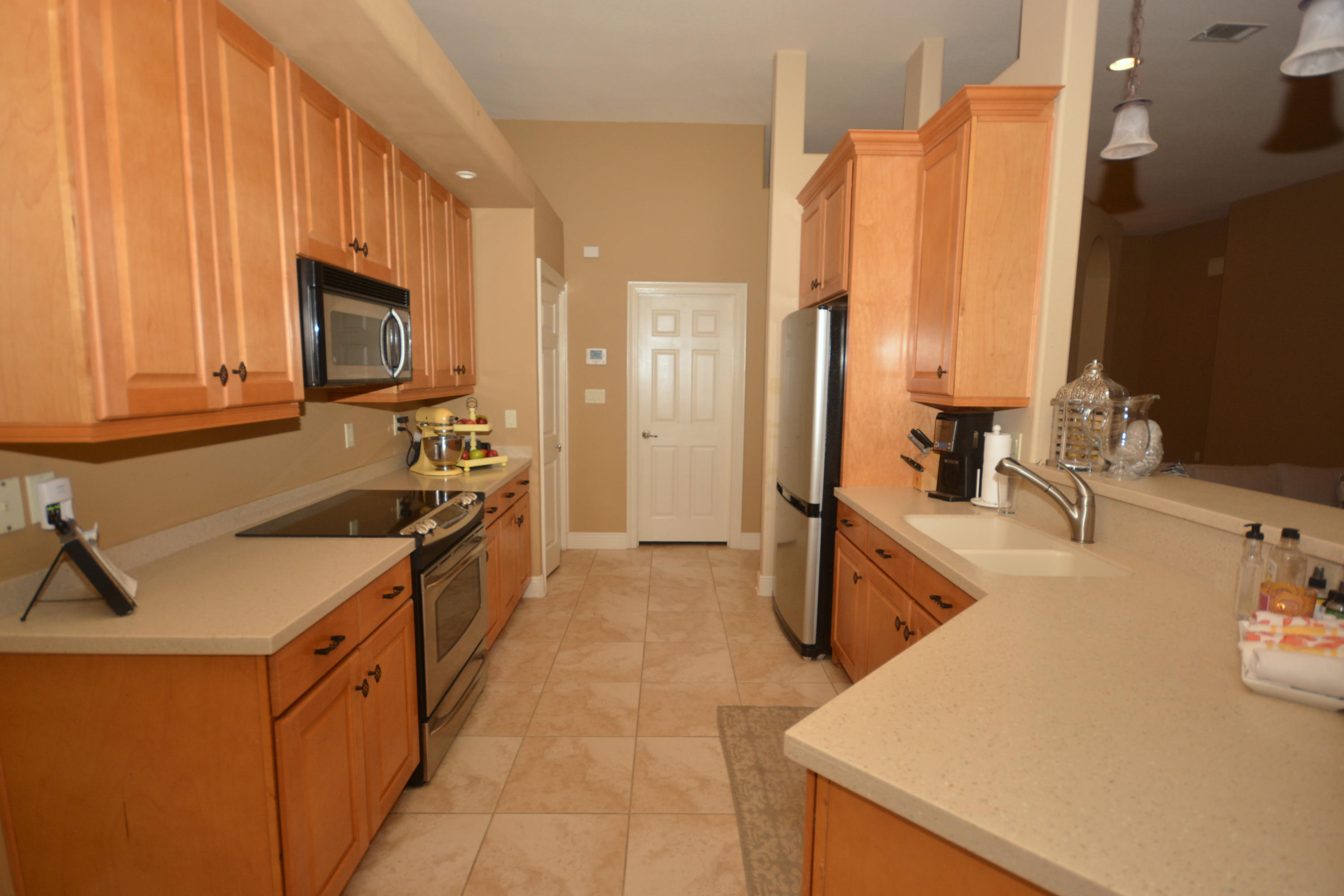 CHARDONNAY ESTATES - Residential