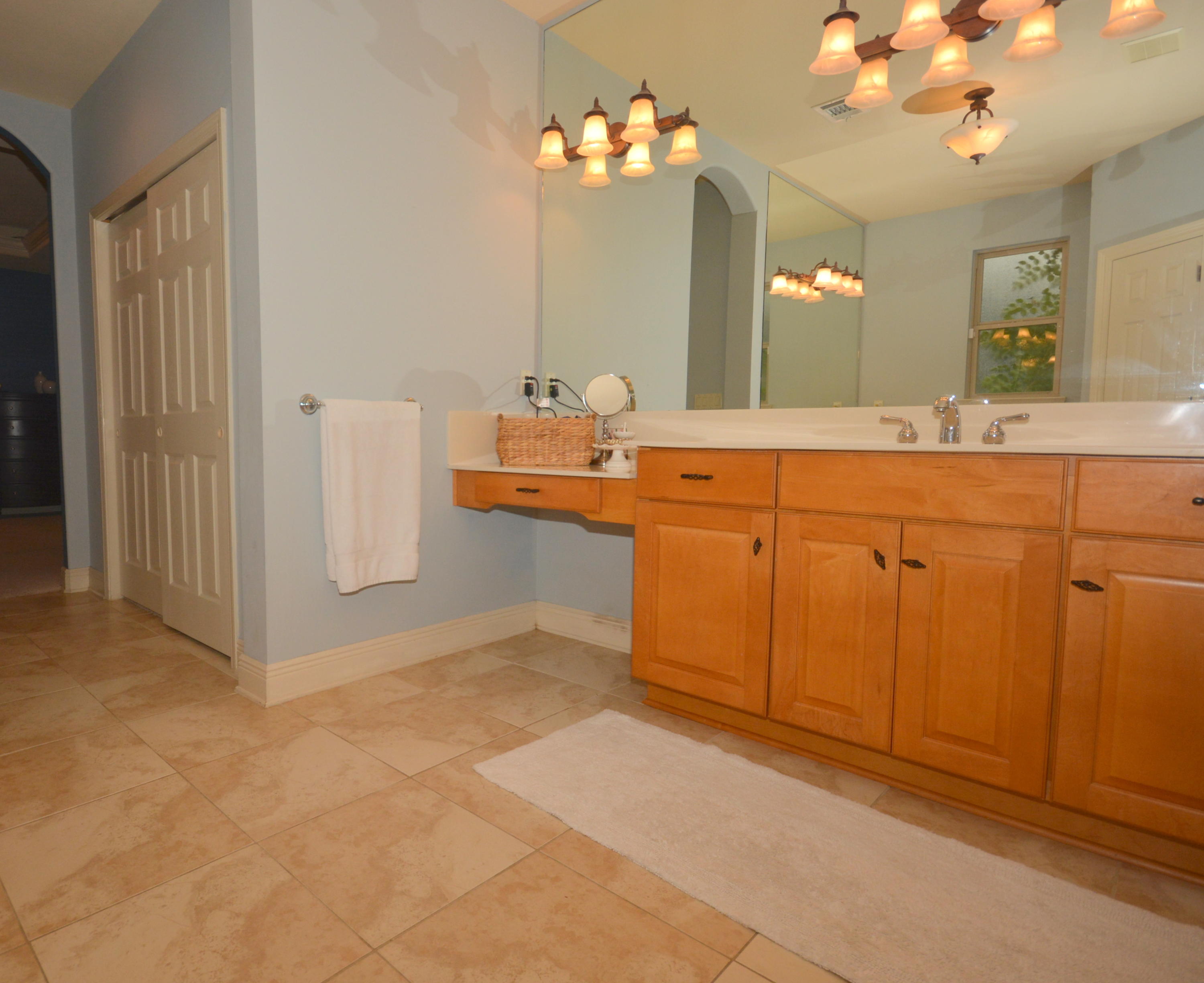 CHARDONNAY ESTATES - Residential