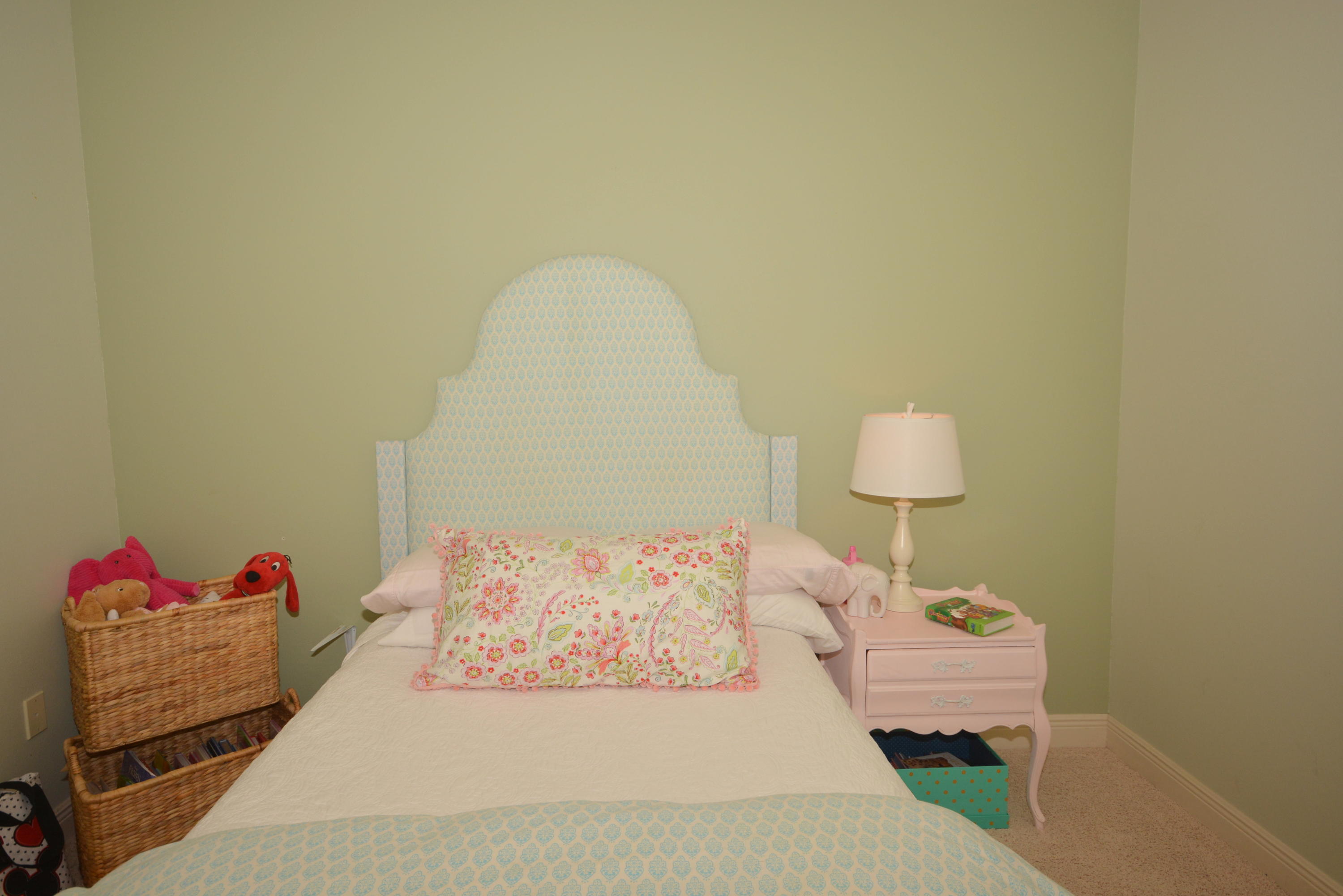 CHARDONNAY ESTATES - Residential