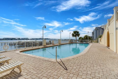 A home in Fort Walton Beach