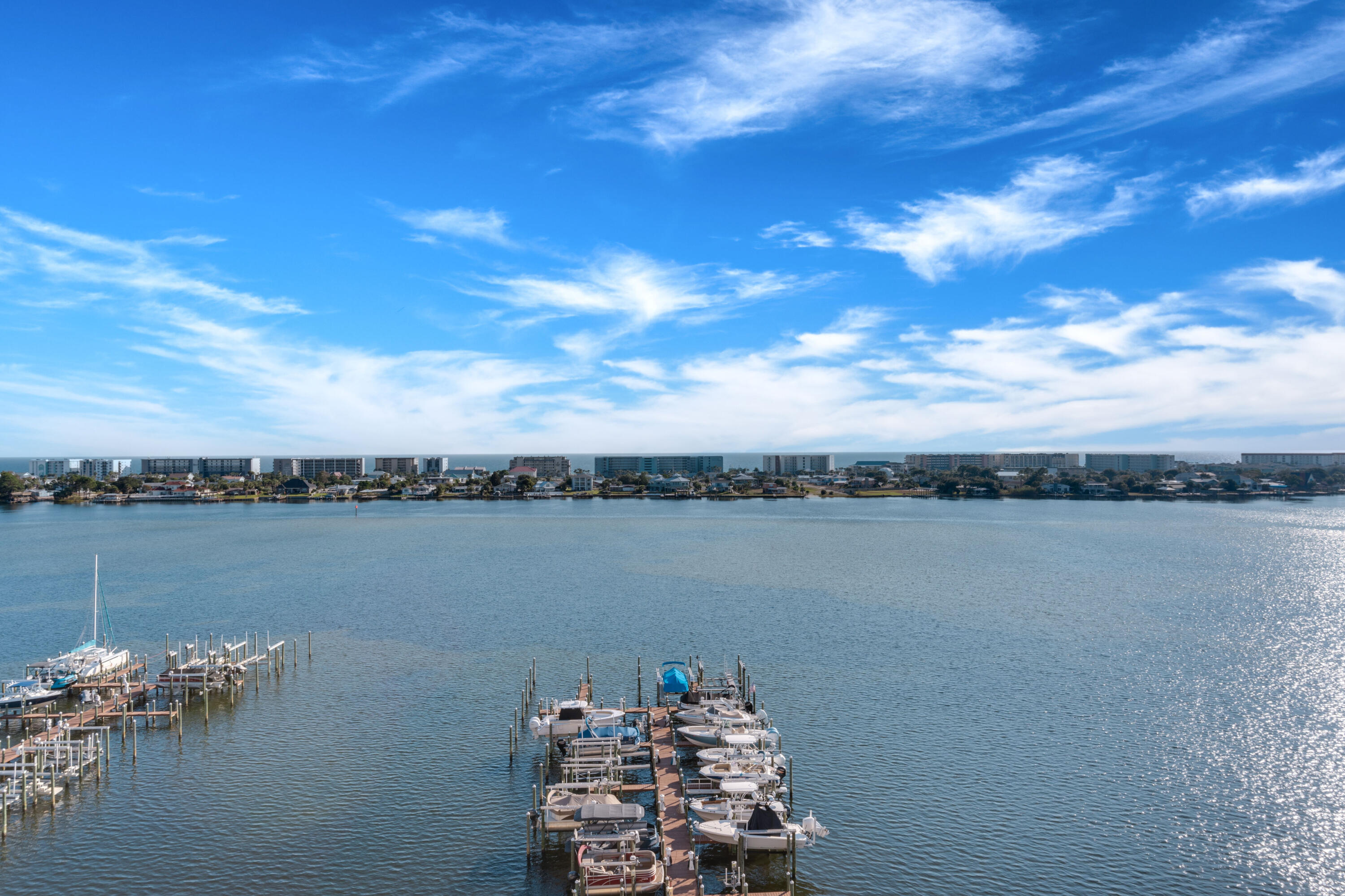 PRESIDIO YACHT CLUB - Residential