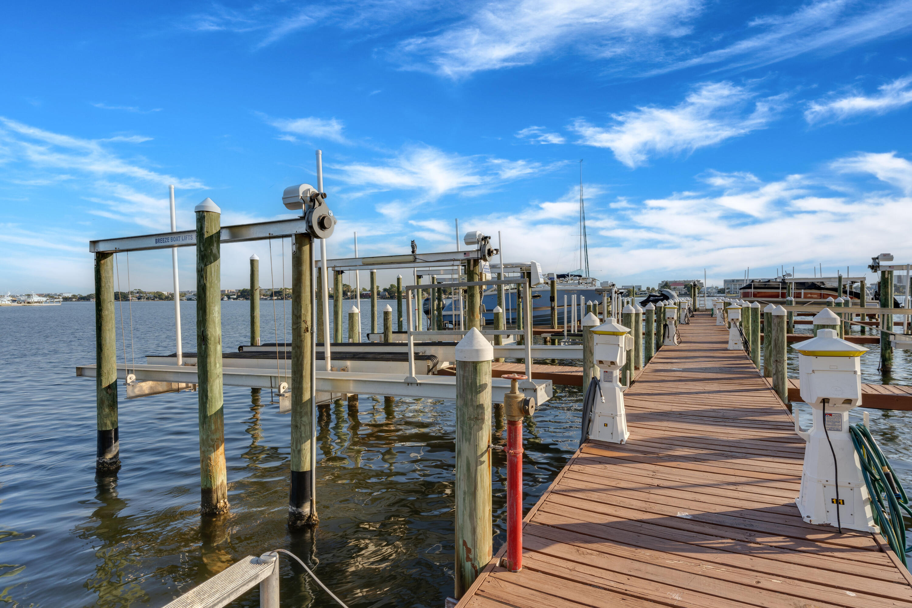 PRESIDIO YACHT CLUB - Residential