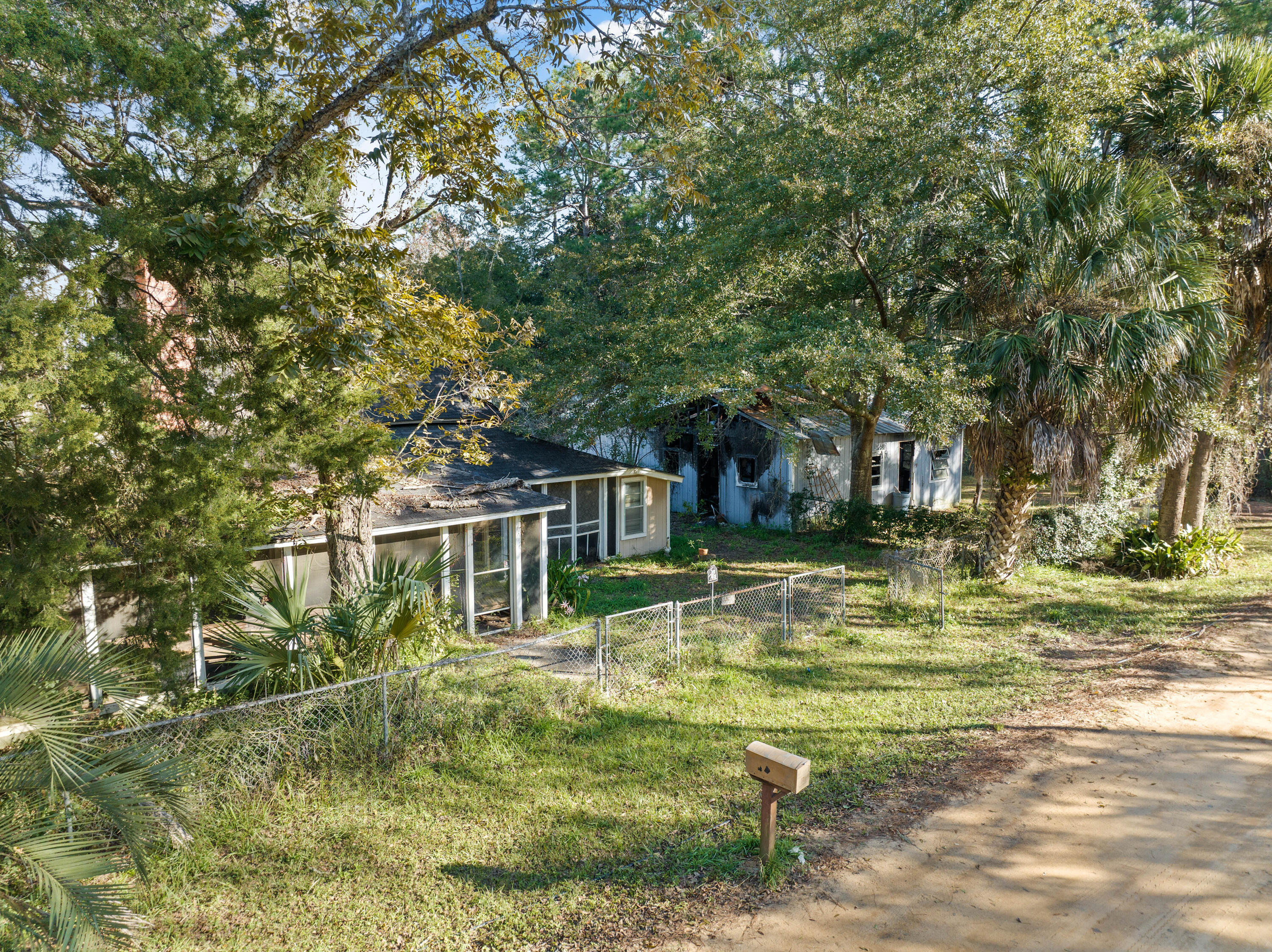 TOWN OF SANTA ROSA - Land