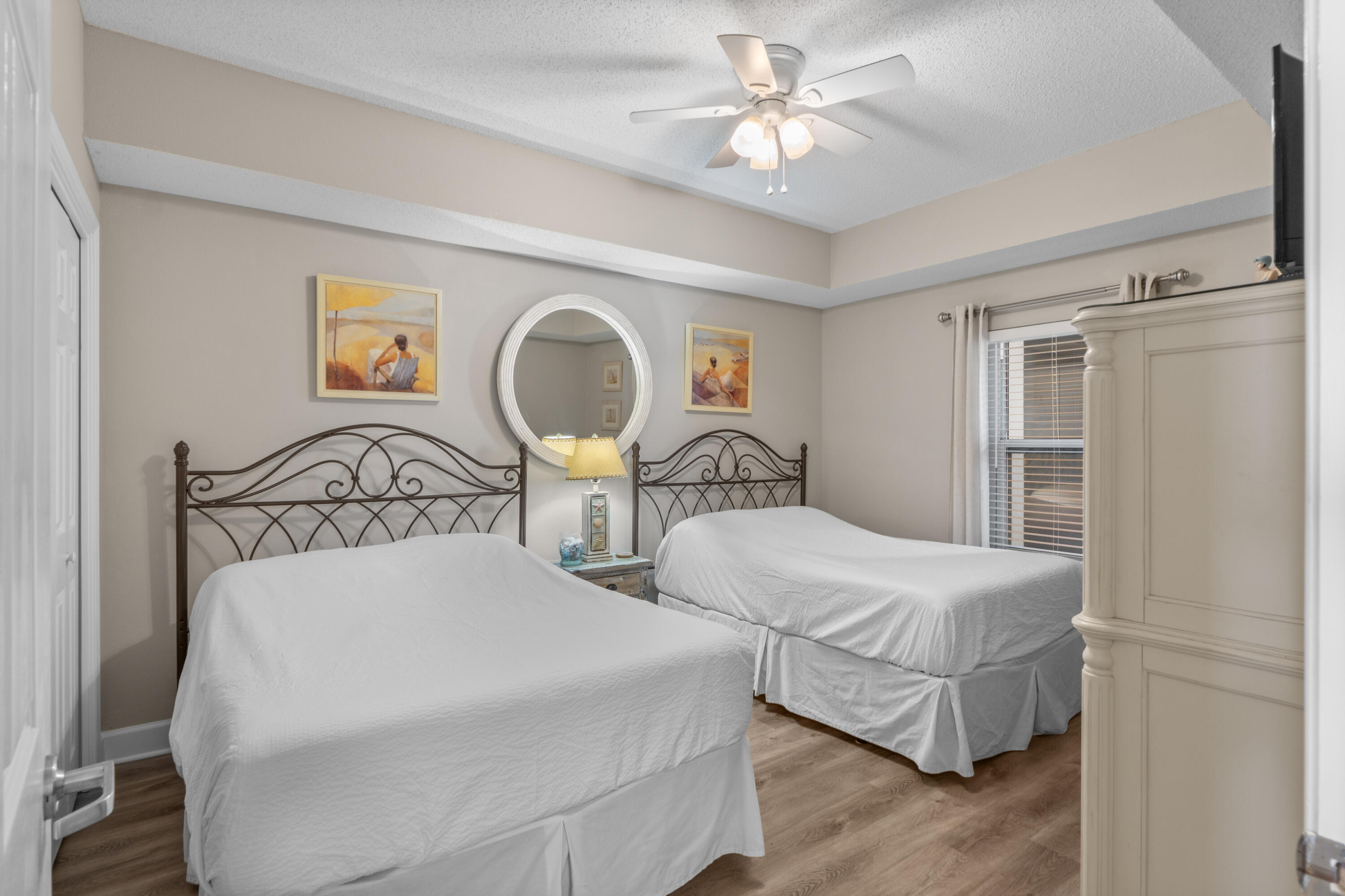 SUMMERWIND CONDOS - Residential