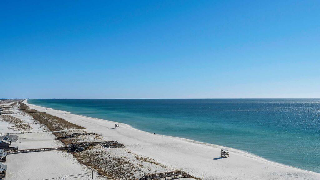 SUMMERWIND CONDOS - Residential