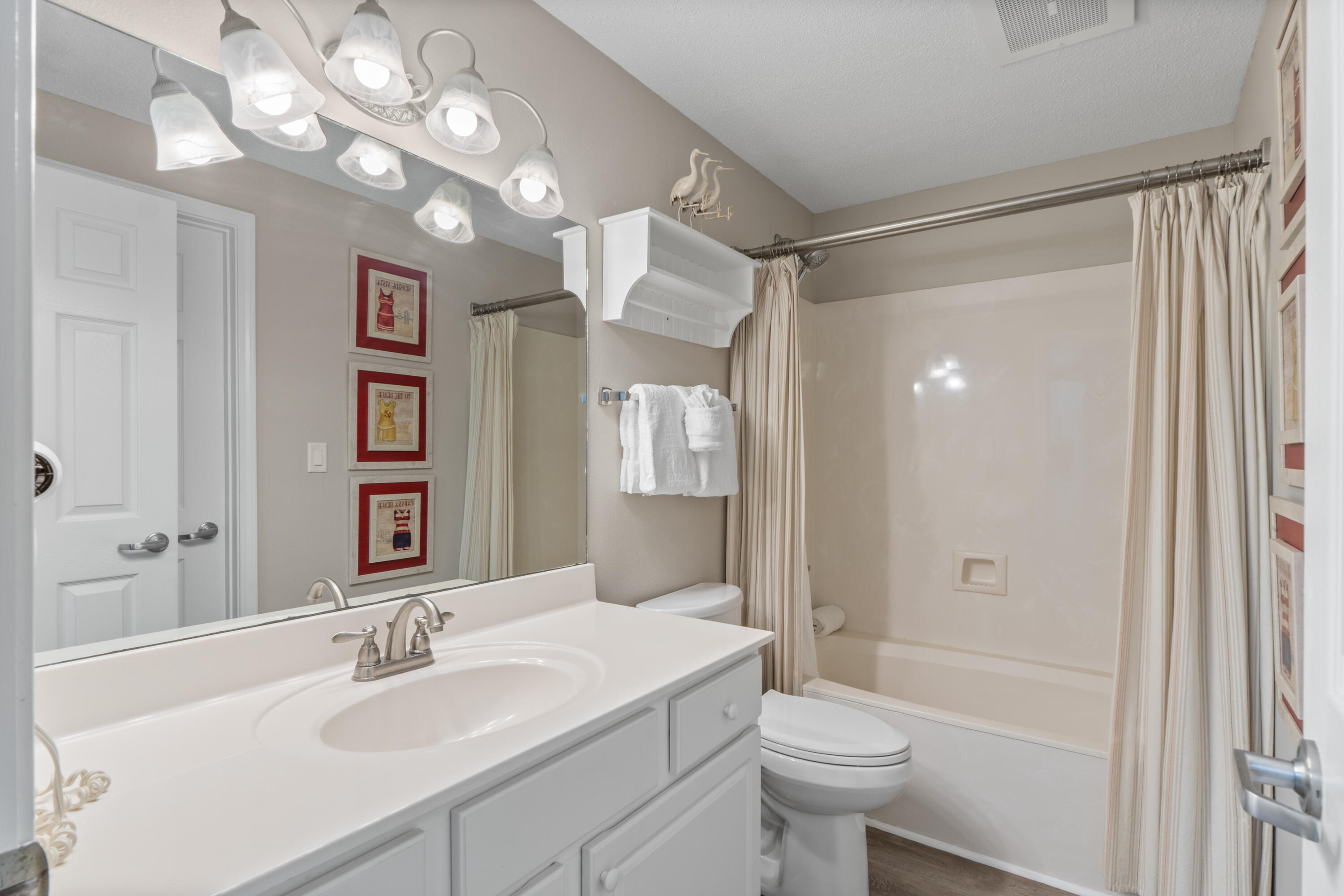 SUMMERWIND CONDOS - Residential