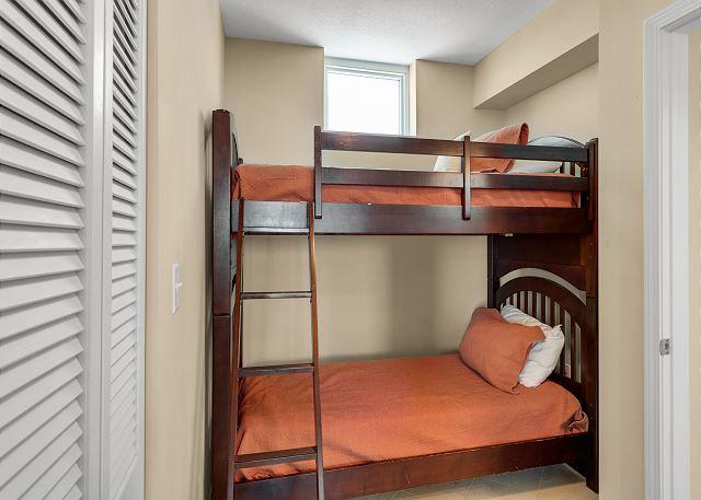 AQUA Beachside Resort - Residential