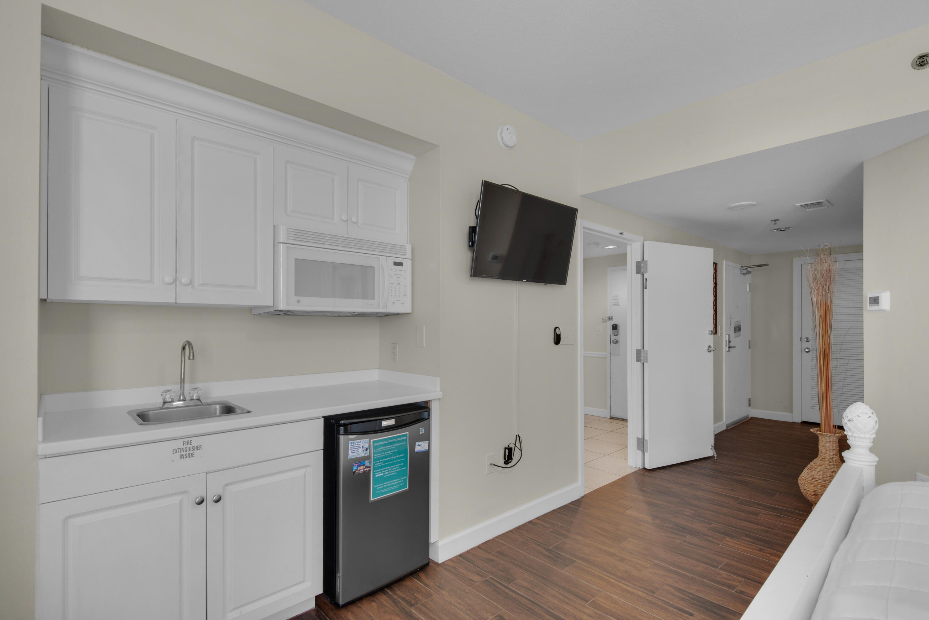 STERLING SHORES - Residential