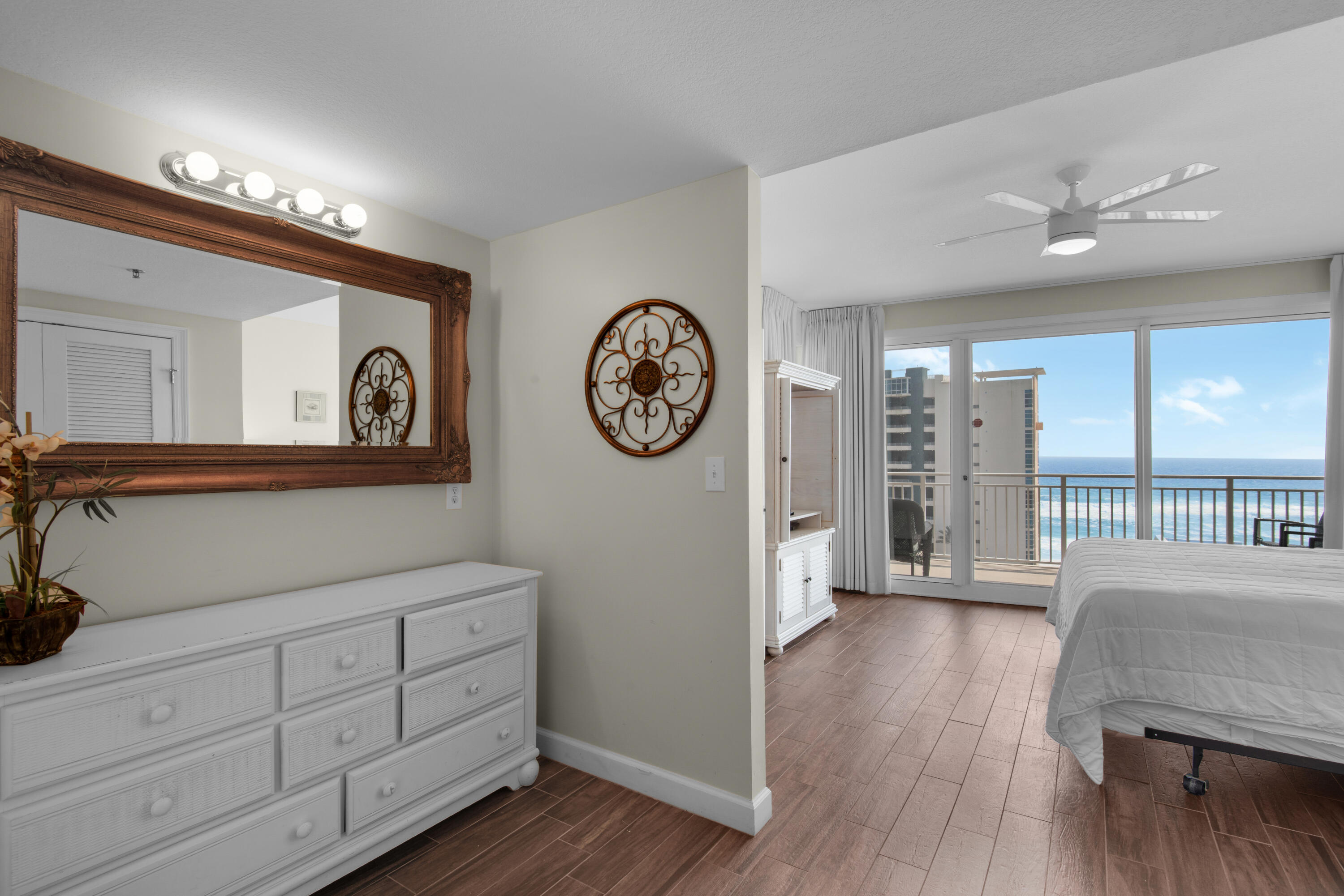 STERLING SHORES - Residential