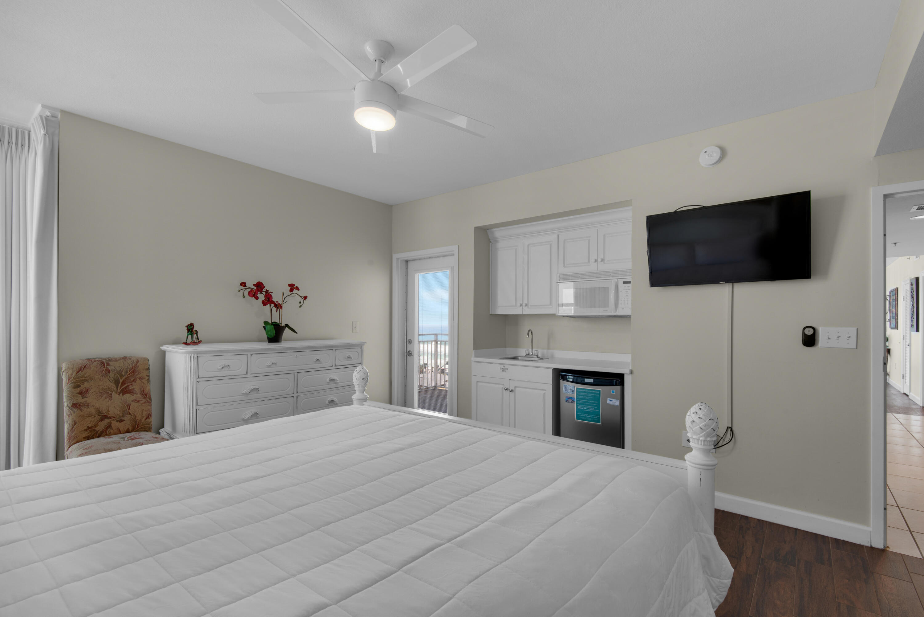 STERLING SHORES - Residential