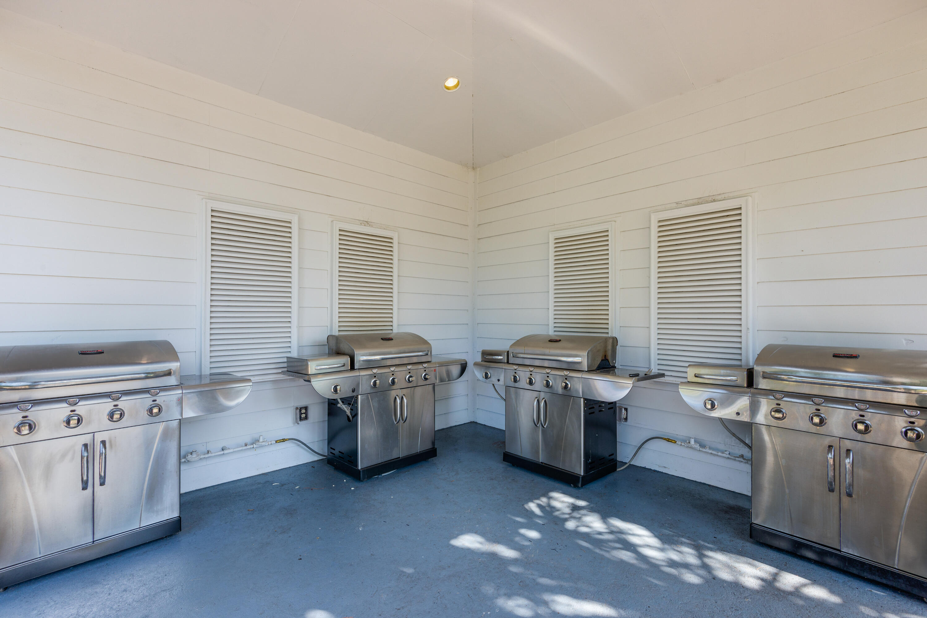 STERLING SHORES - Residential