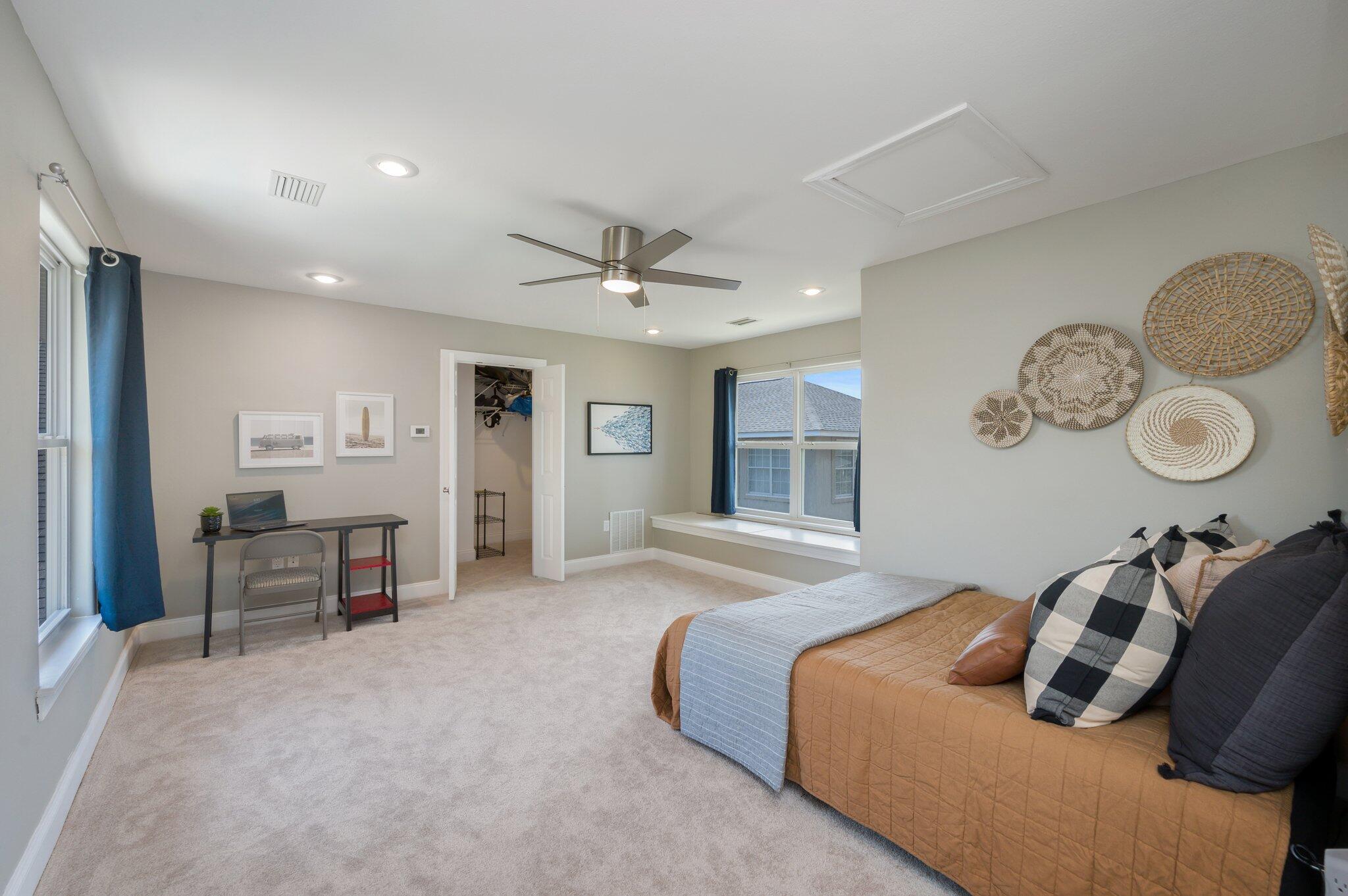 EMERALD LAKES PH 2 - Residential