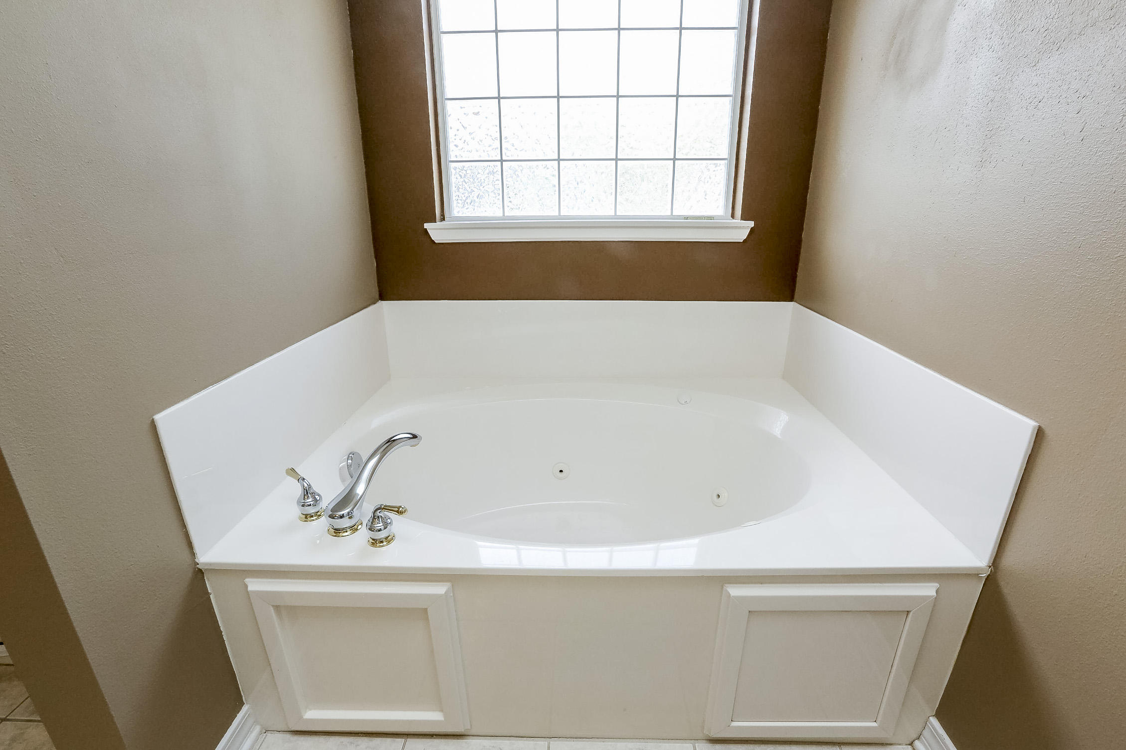 SILVER OAKS PH II - Residential