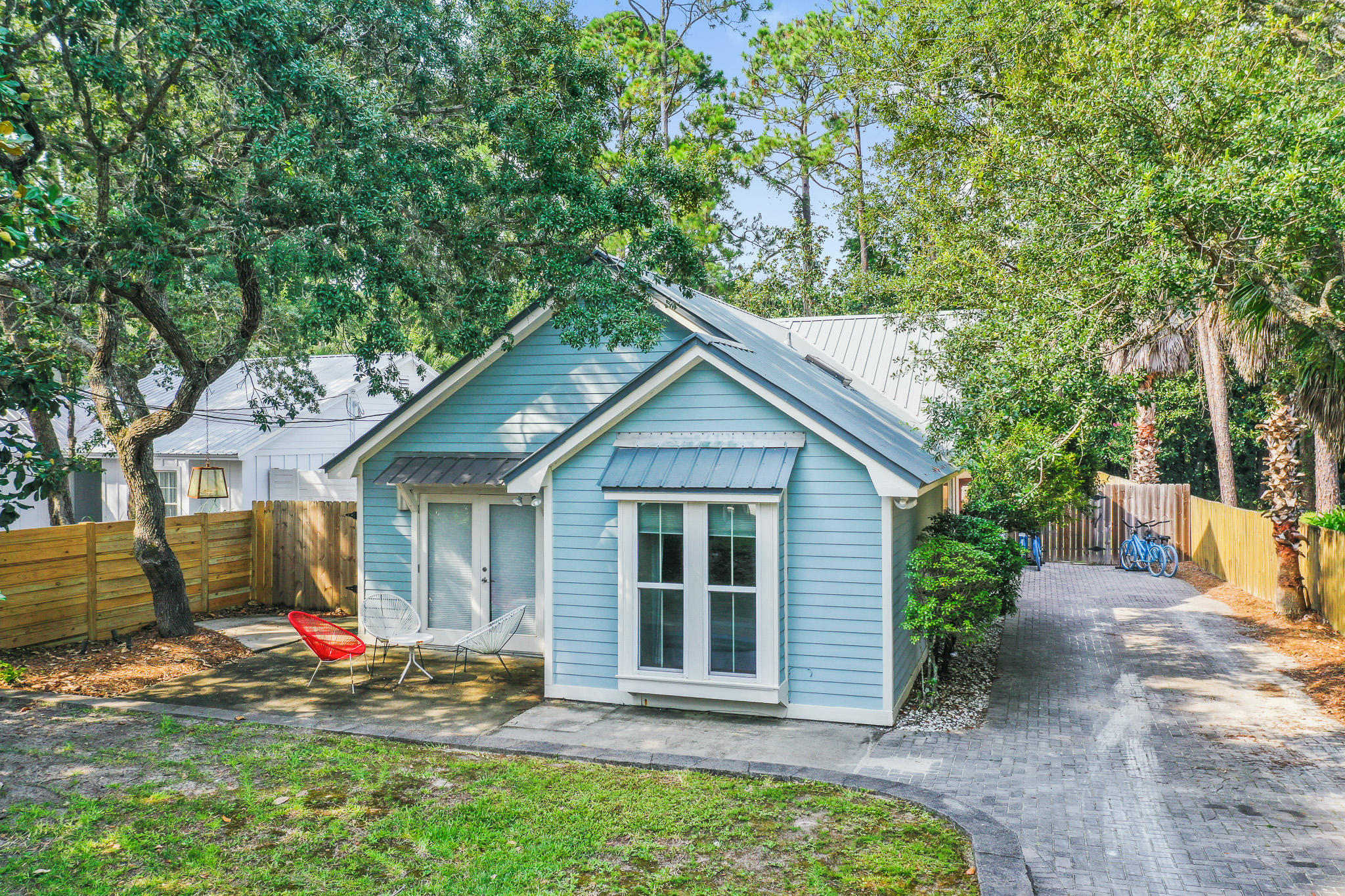 SEAGROVE SHORES 4TH ADD - Residential