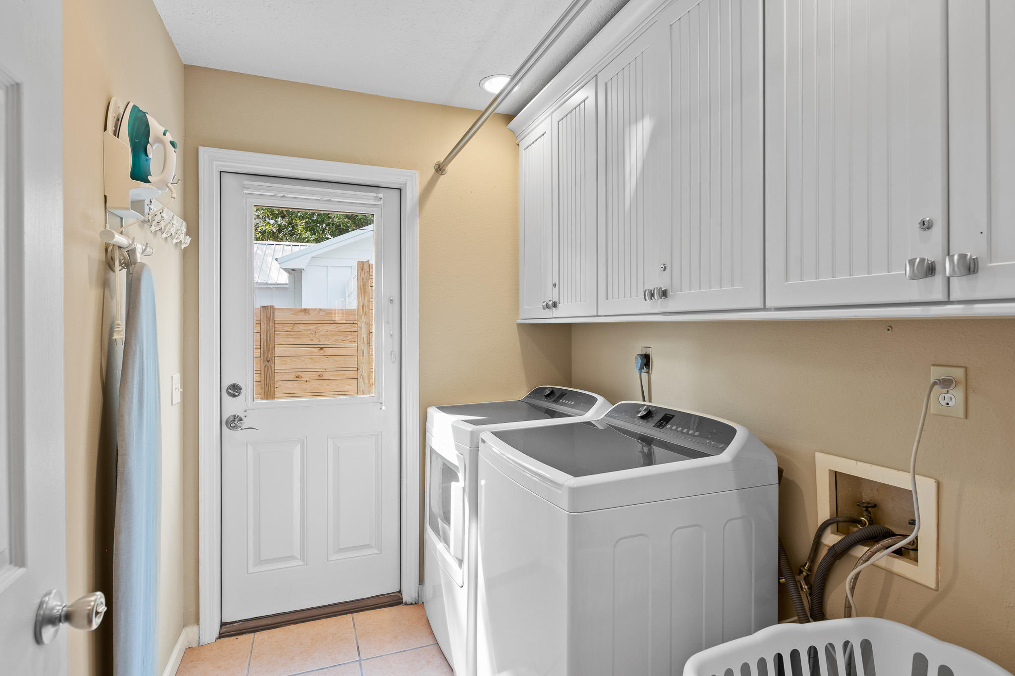 SEAGROVE SHORES 4TH ADD - Residential