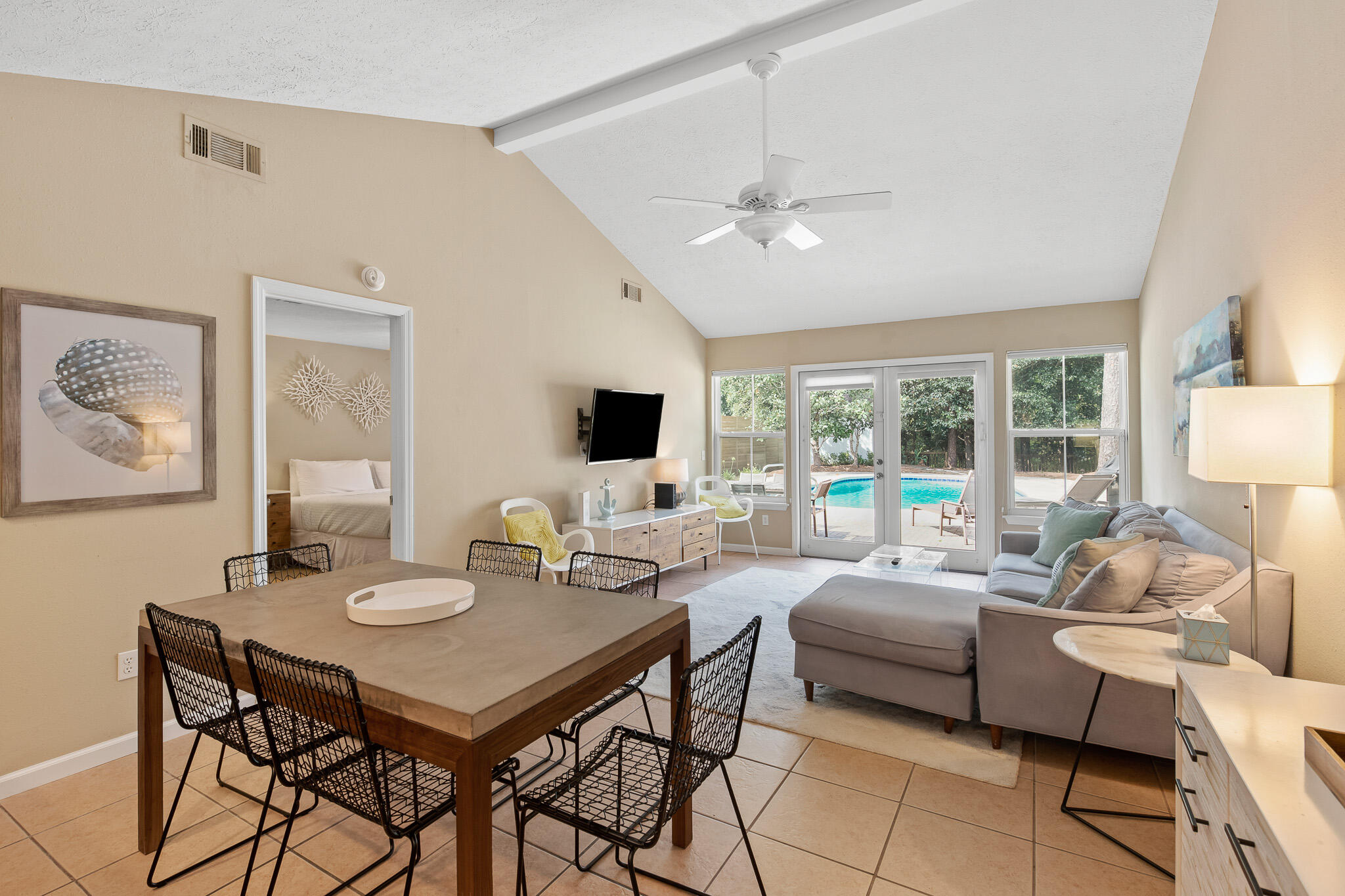 SEAGROVE SHORES 4TH ADD - Residential