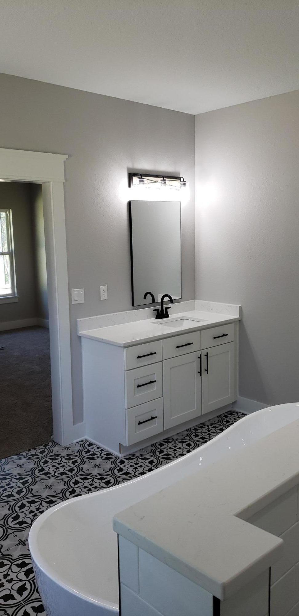 SHADOW PINES - Residential