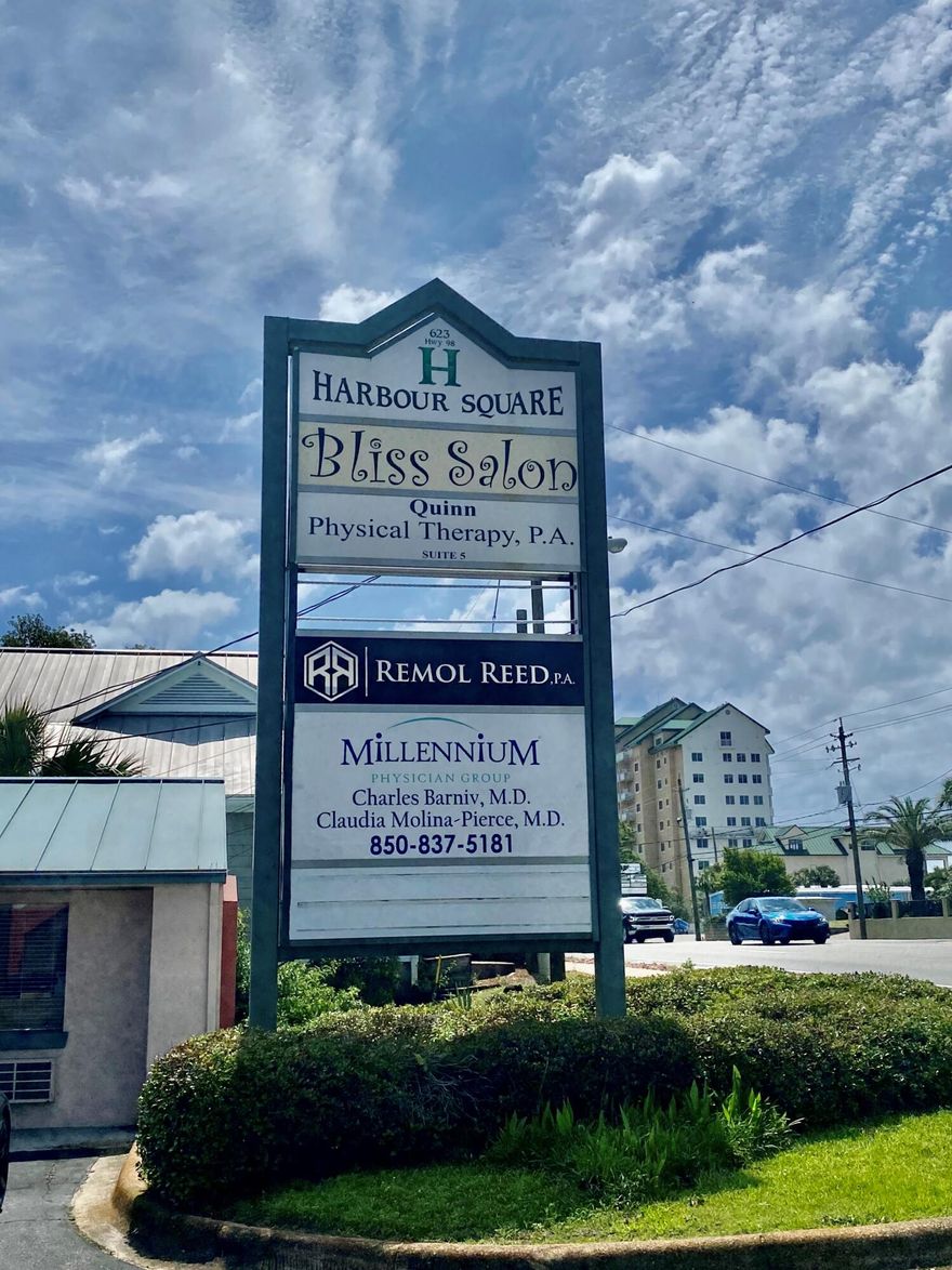 GREAT OFFICE SPACE, centrally located off of Highway 98 right next to The Donut Hole. Fantastic signage! Existing complex occupants include a good sized medical practice, spa/salon, physical therapy office. This unit includes a reception room, three offices, and 2 private bathrooms. Water is included. NO CAM!!!