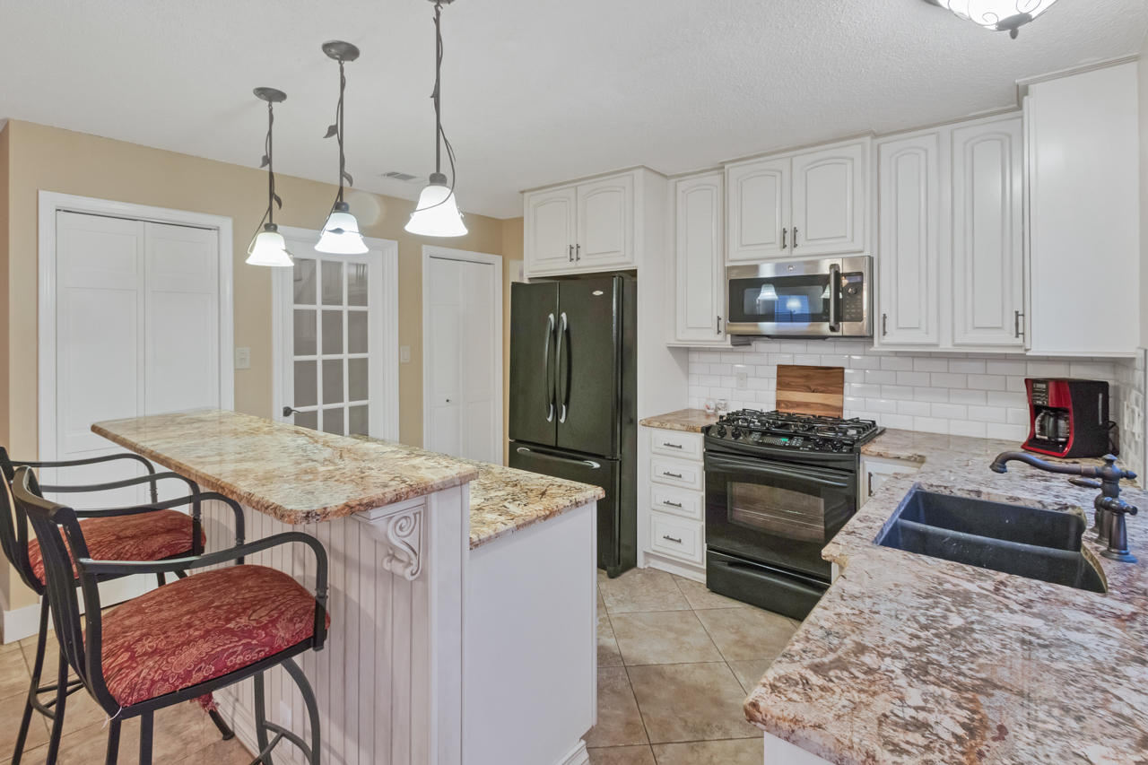 PARKWOOD ESTATES PH 2A BLUEWATER BAY - Residential