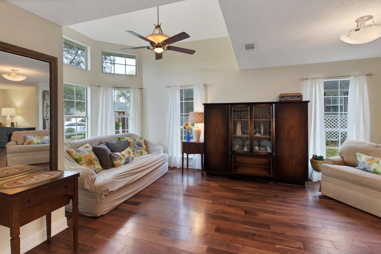 PARKWOOD ESTATES PH 2A BLUEWATER BAY - Residential