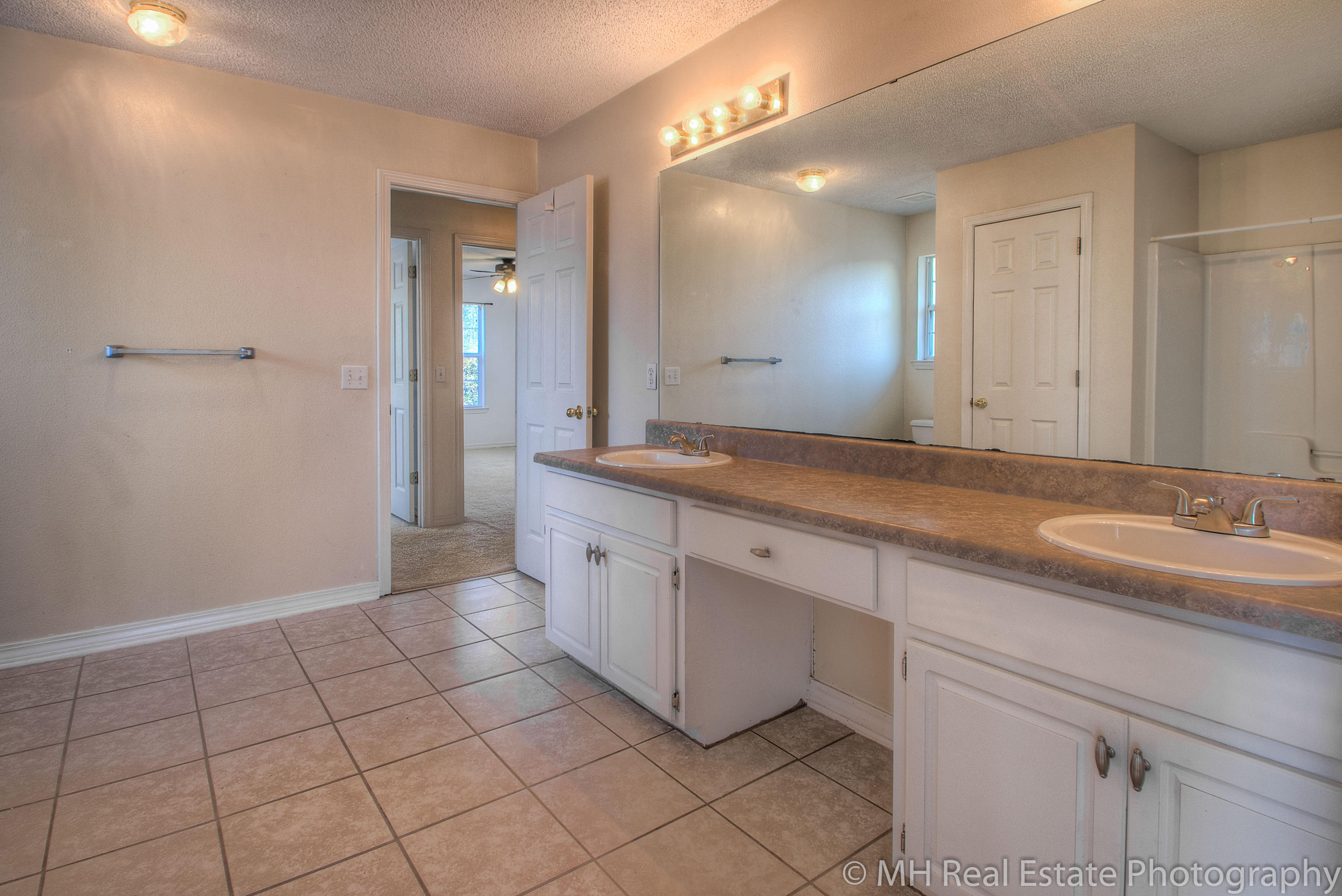 IVALEA GARDENS - Residential