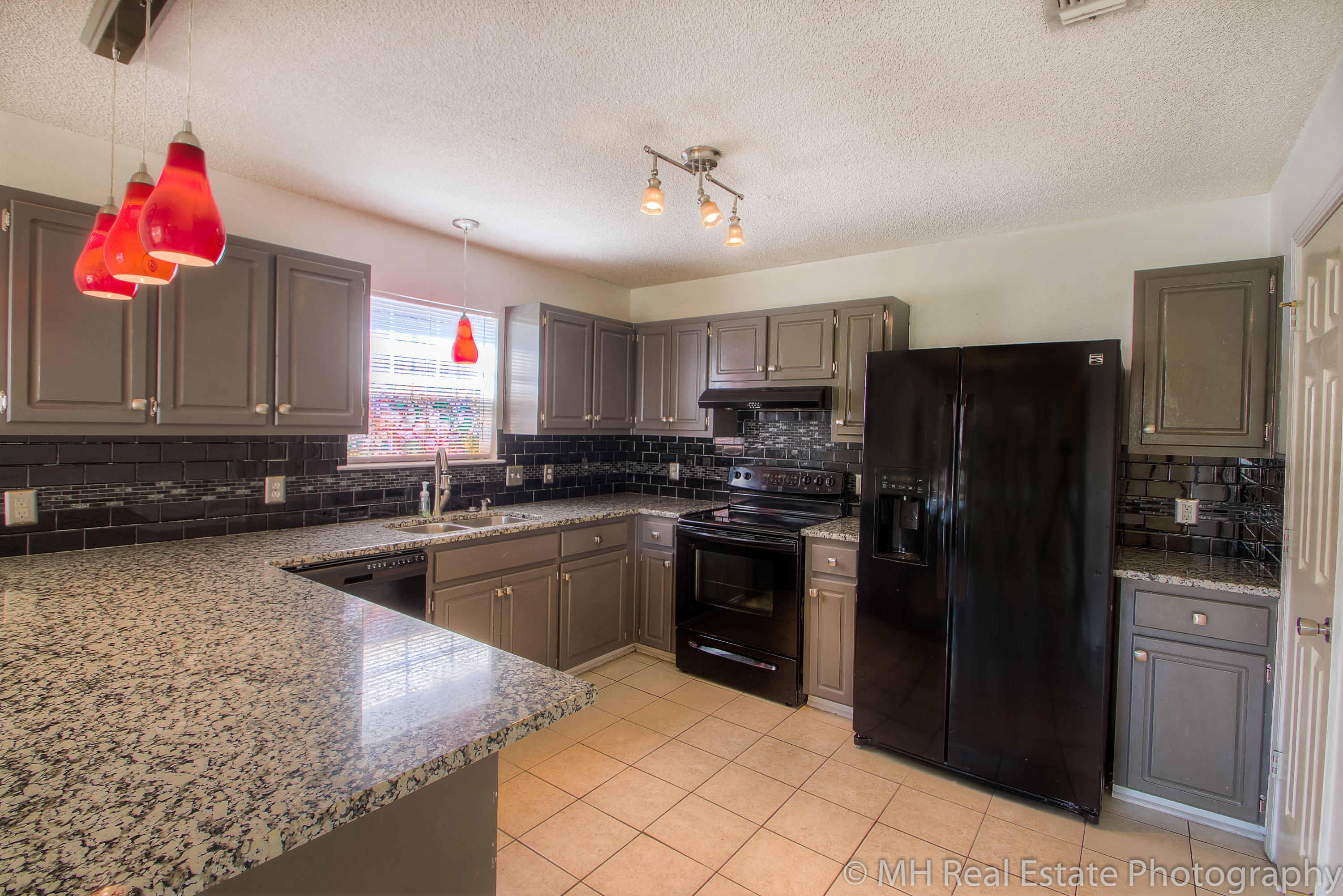 IVALEA GARDENS - Residential