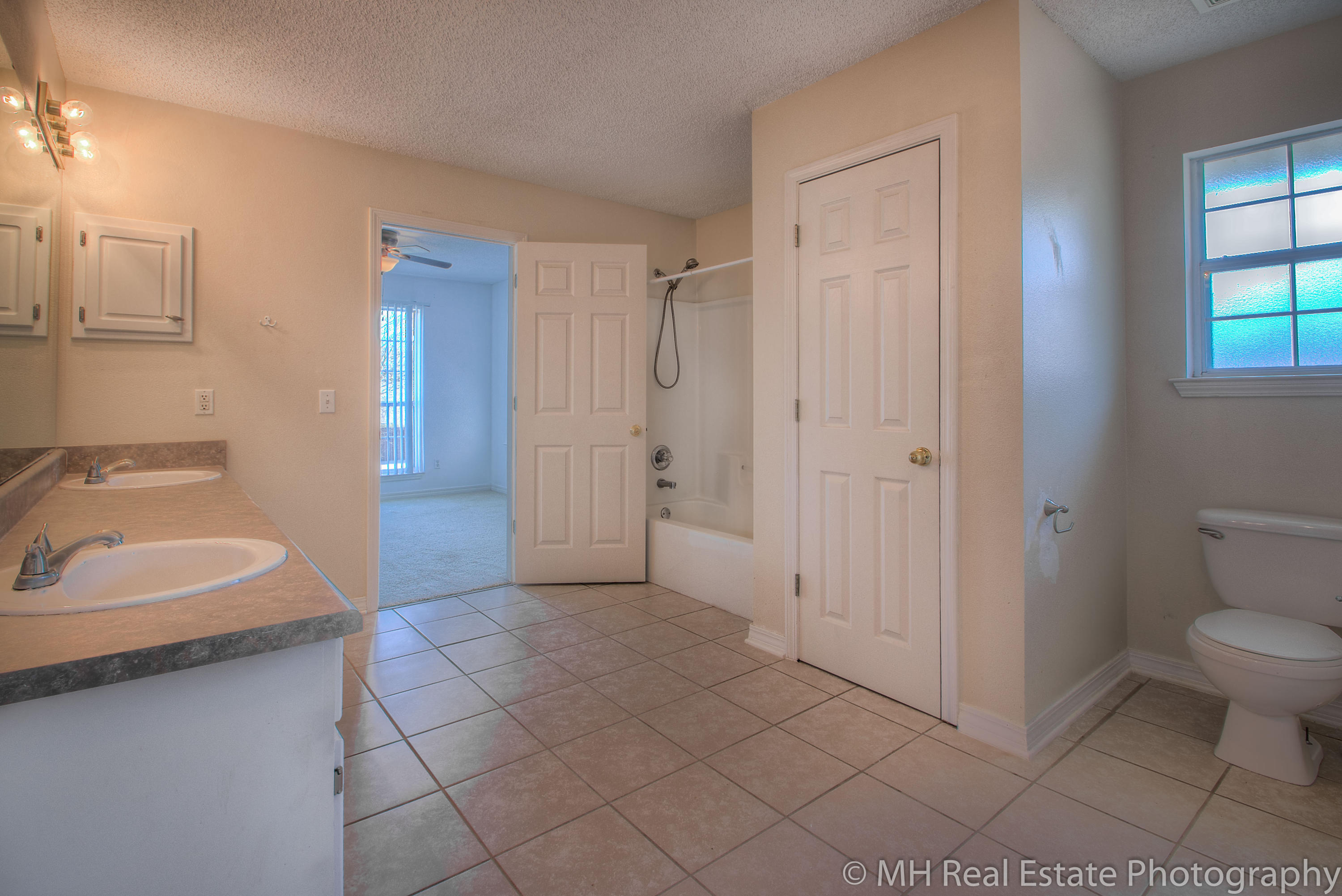 IVALEA GARDENS - Residential