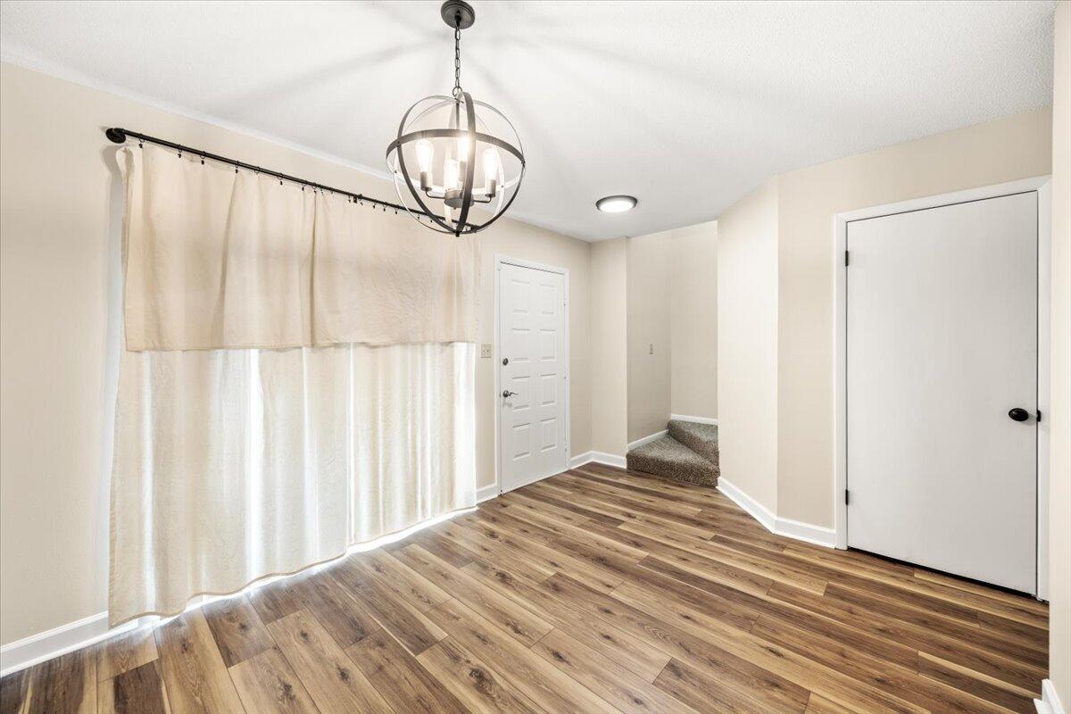 FALCON RIDGE - Residential