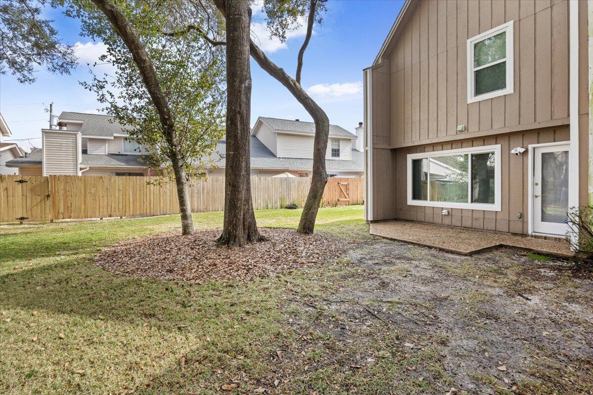 FALCON RIDGE - Residential