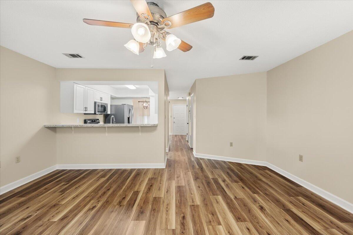 FALCON RIDGE - Residential