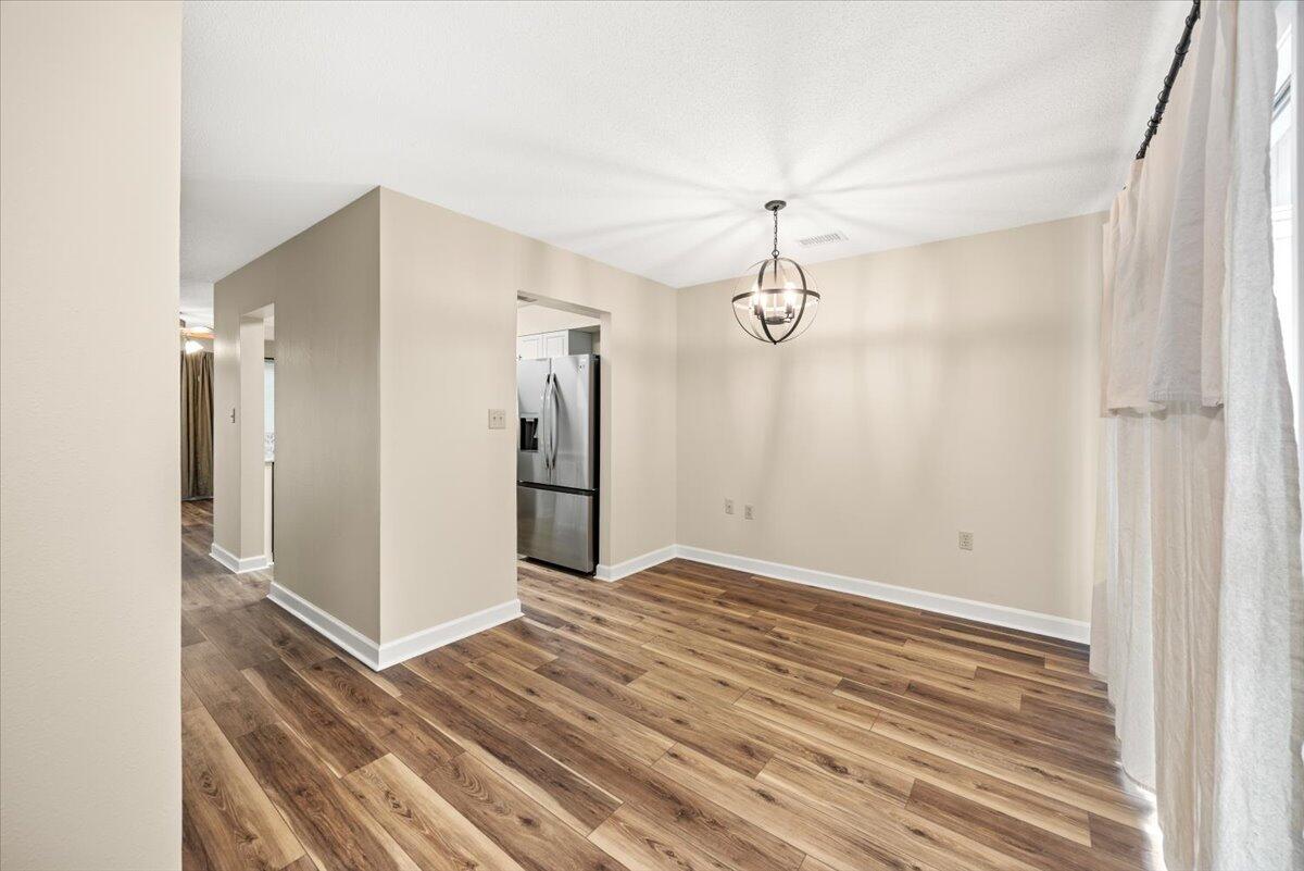 FALCON RIDGE - Residential