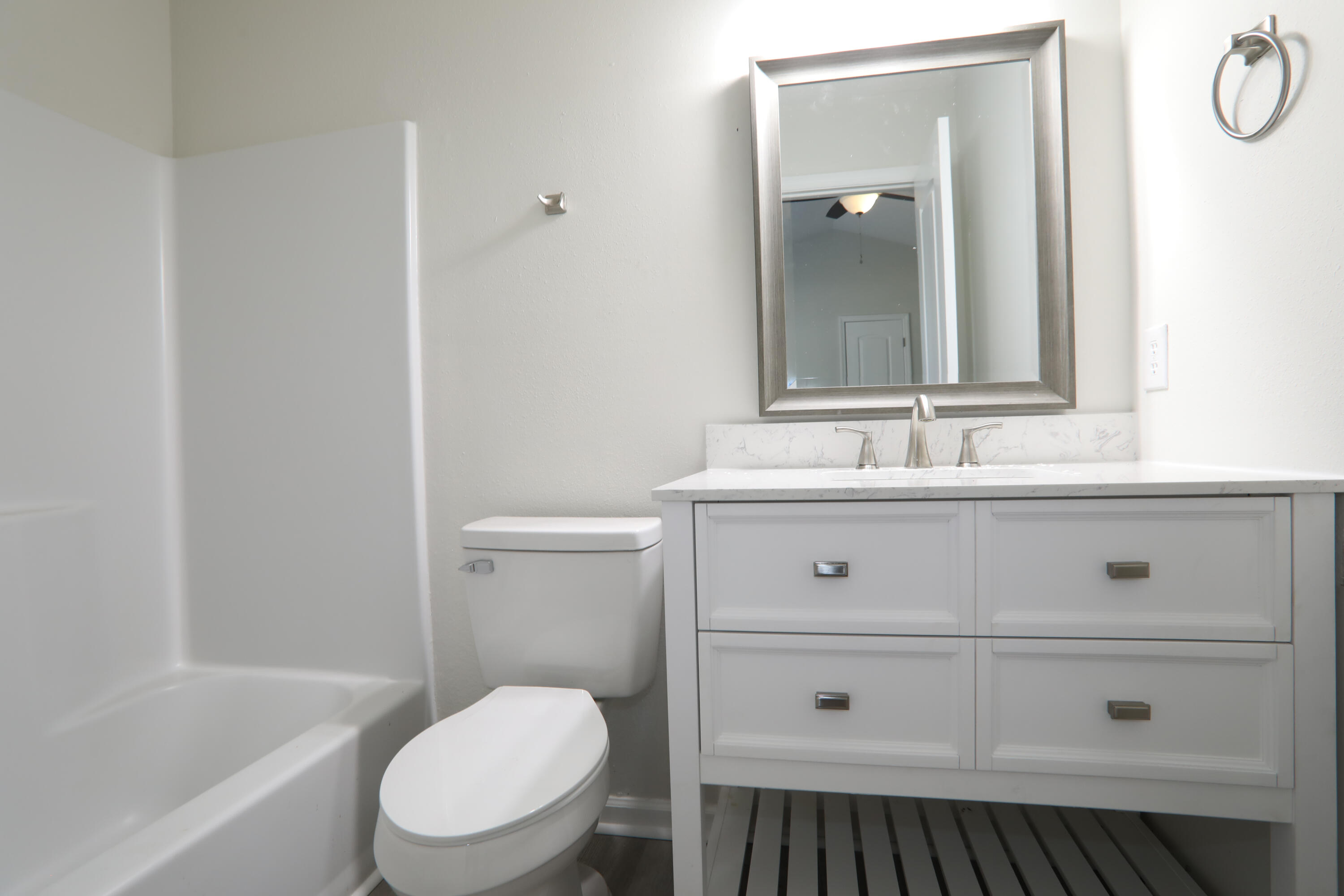 HOLLEY BY THE SEA - Residential