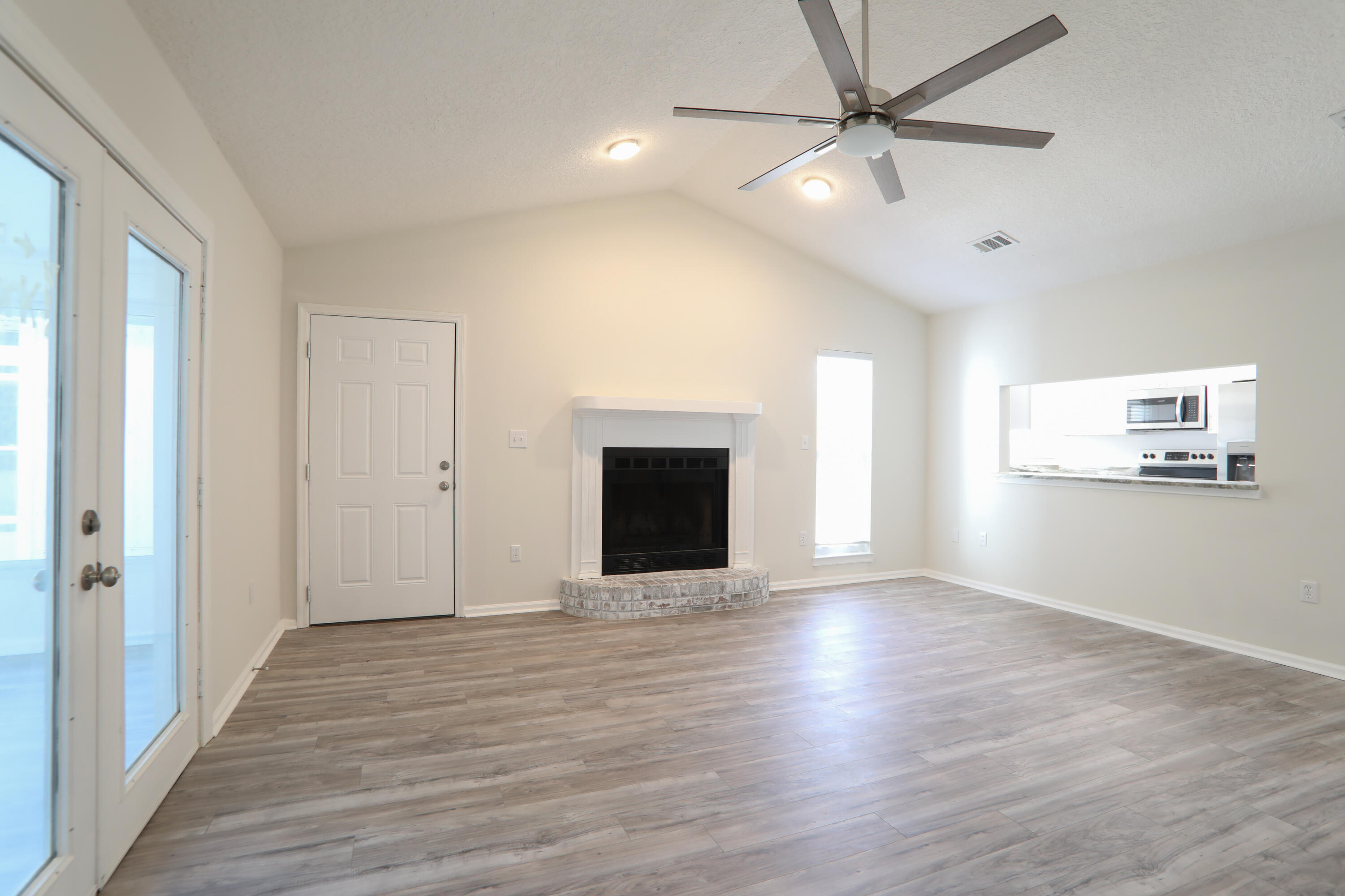 HOLLEY BY THE SEA - Residential