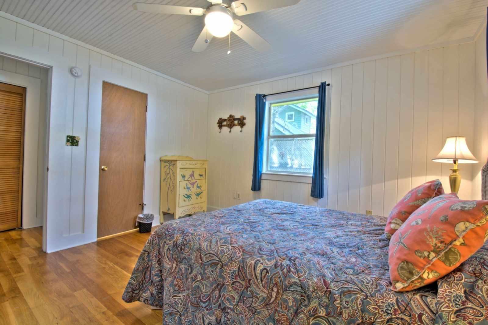 SEAGROVE 1ST ADDN - Residential