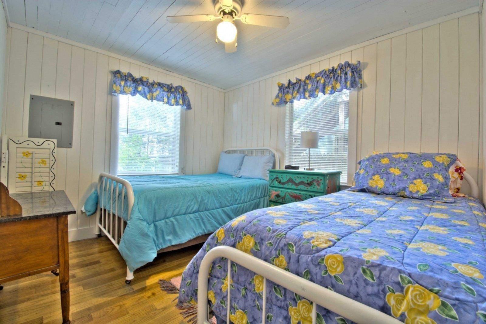 SEAGROVE 1ST ADDN - Residential