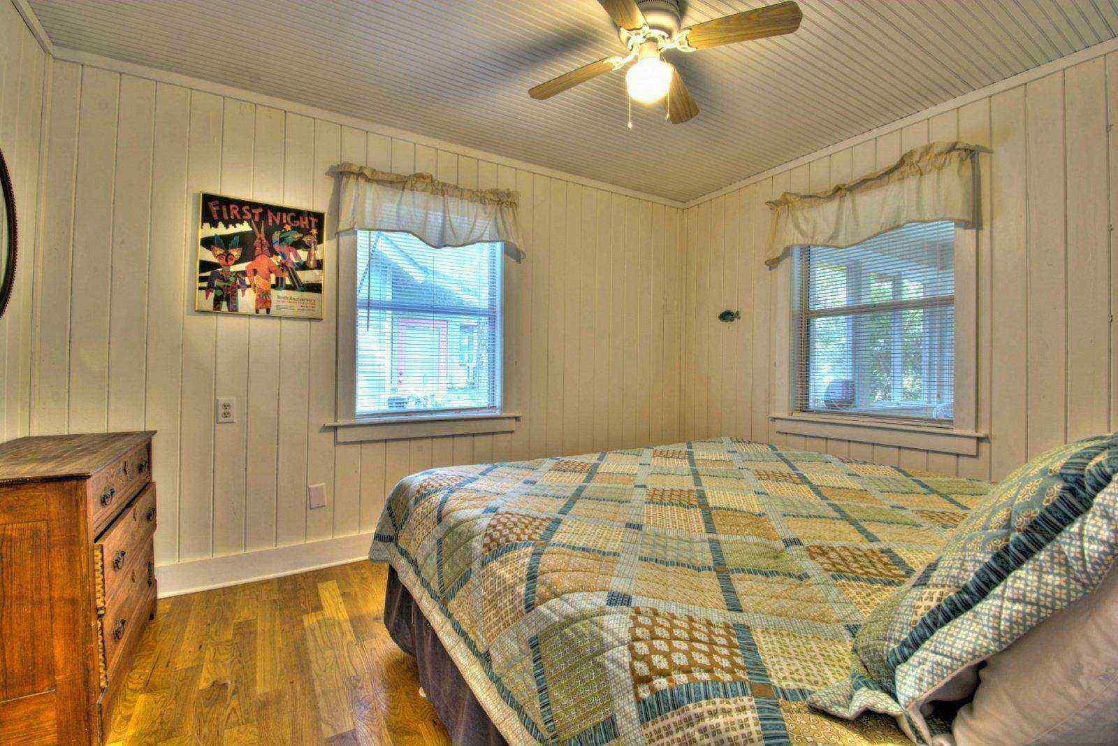 SEAGROVE 1ST ADDN - Residential