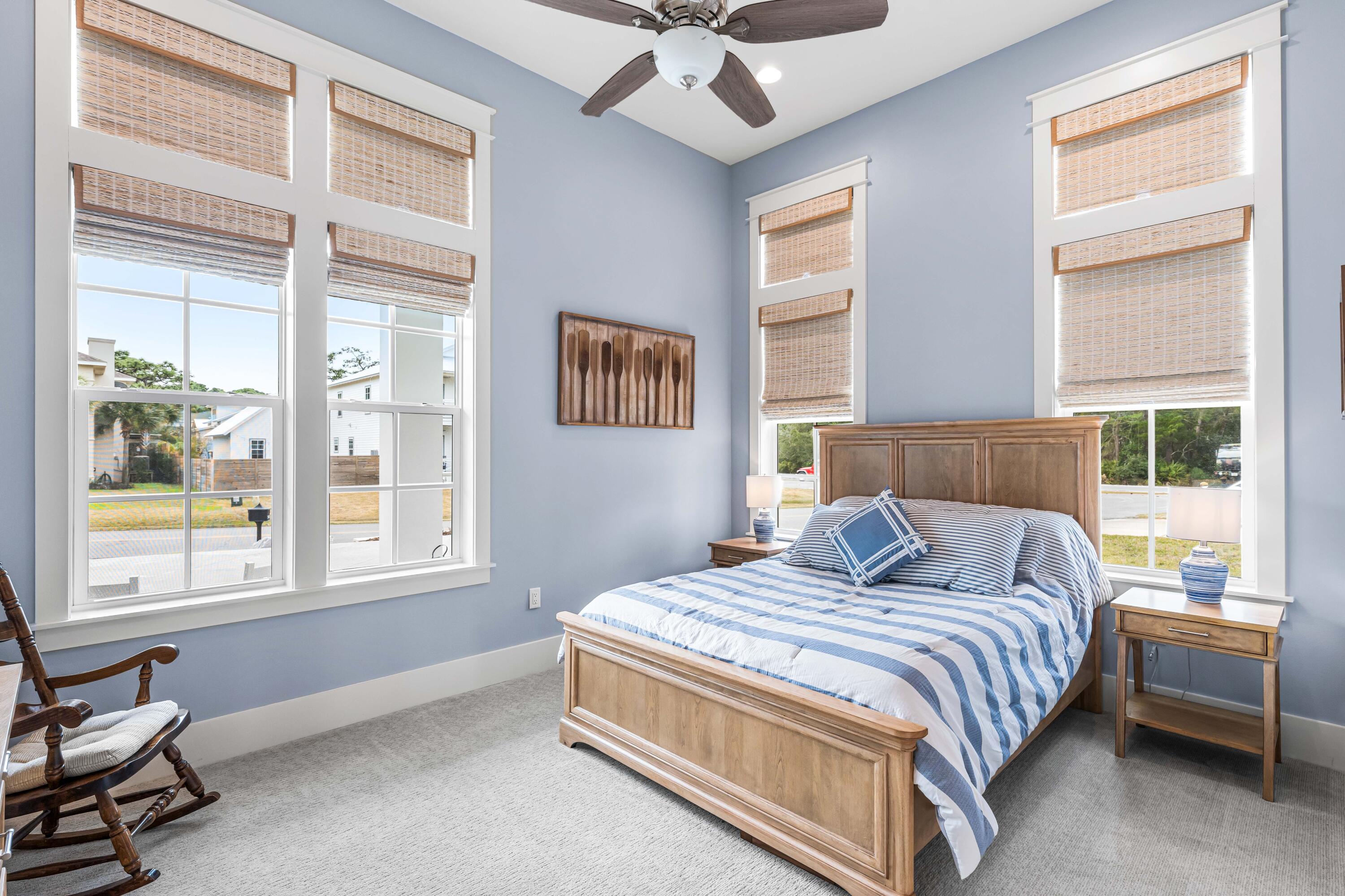 PELICAN BAY S/D - Residential