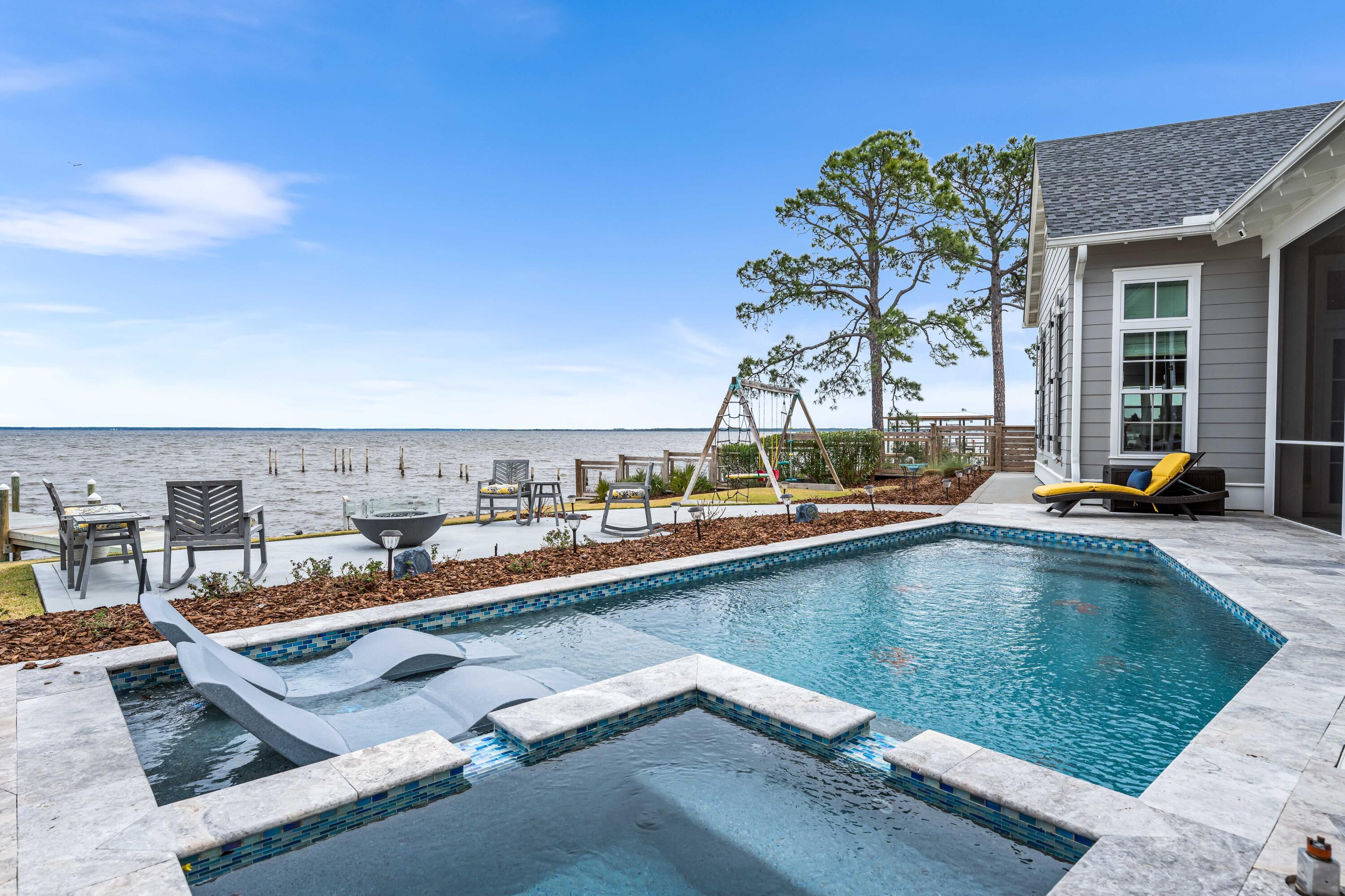 PELICAN BAY S/D - Residential