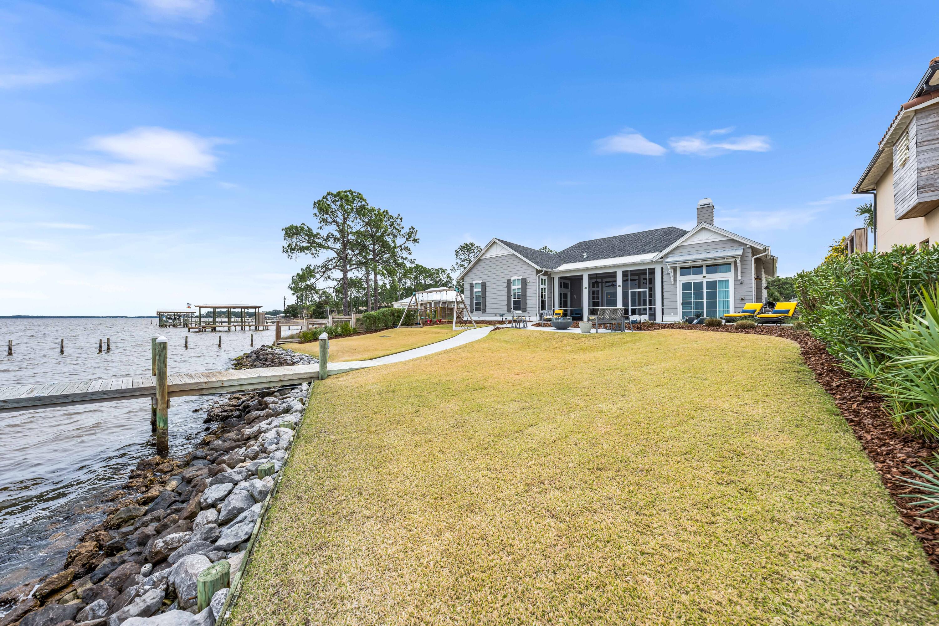 PELICAN BAY S/D - Residential