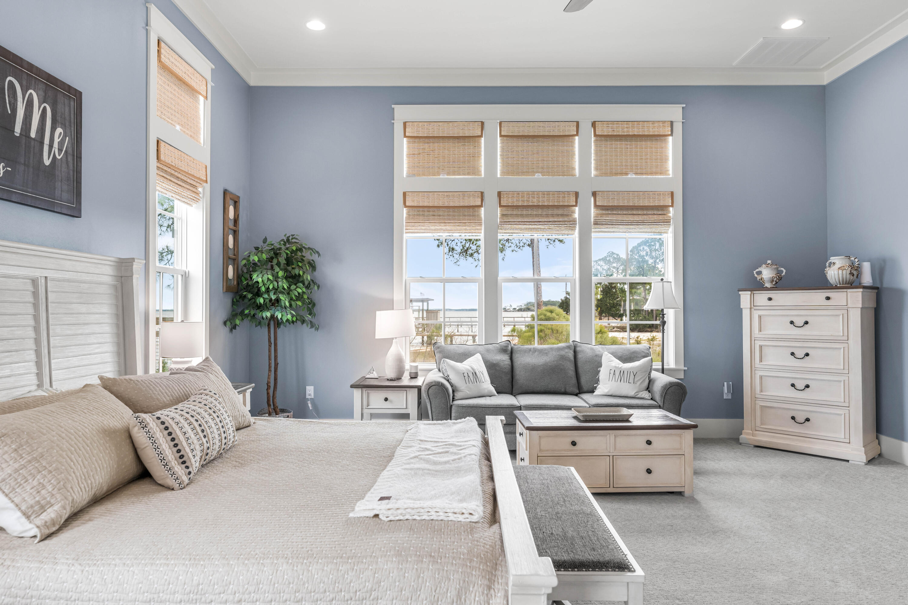 PELICAN BAY S/D - Residential