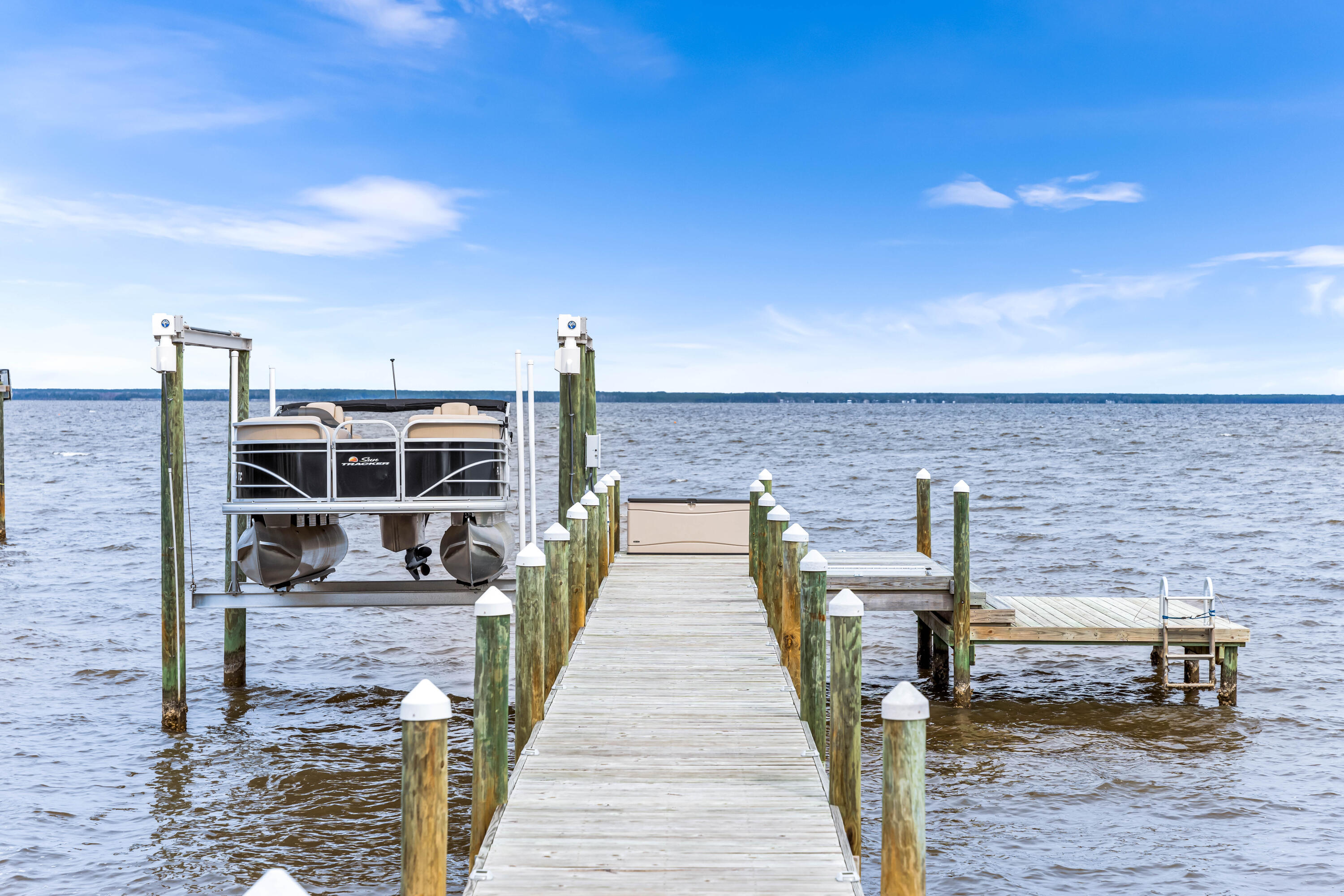 PELICAN BAY S/D - Residential