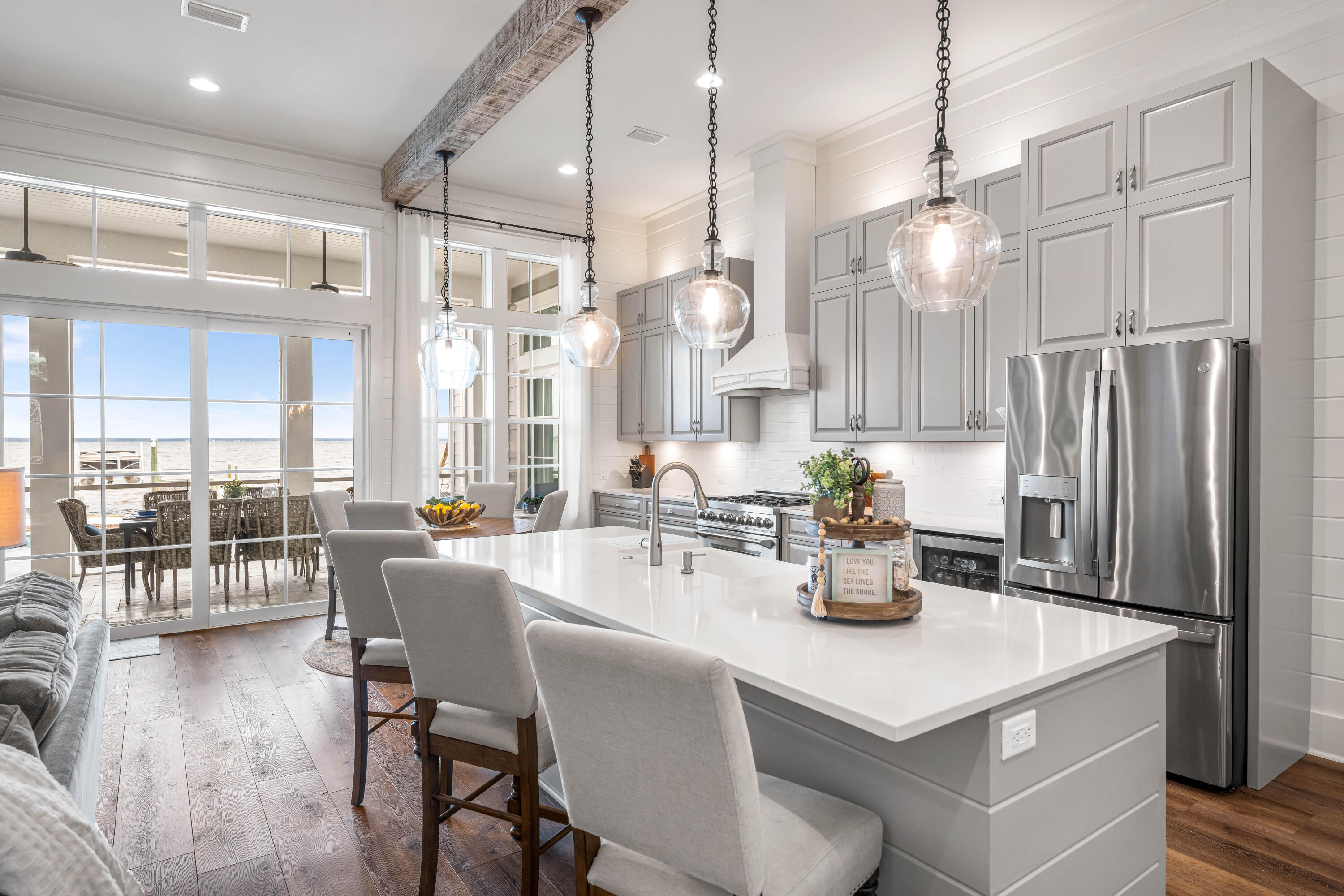 PELICAN BAY S/D - Residential