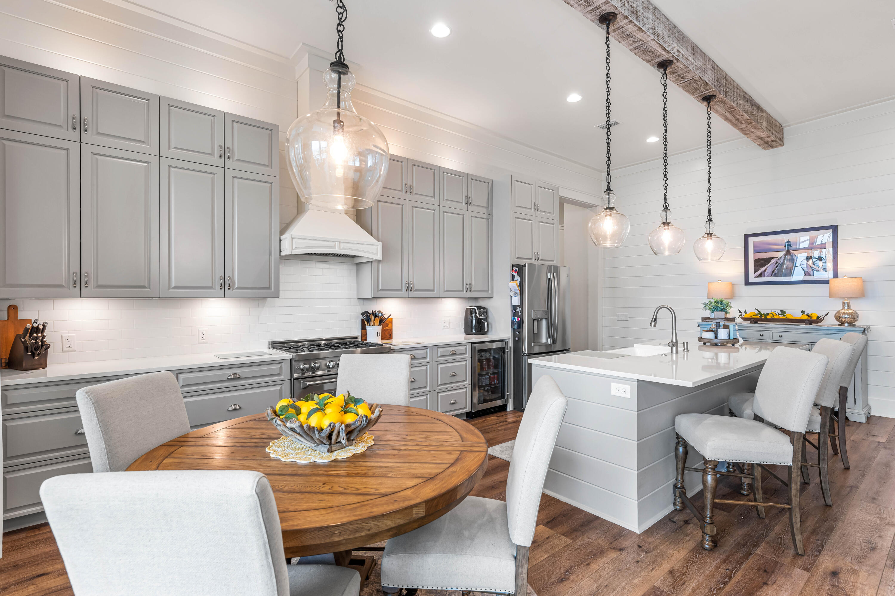 PELICAN BAY S/D - Residential