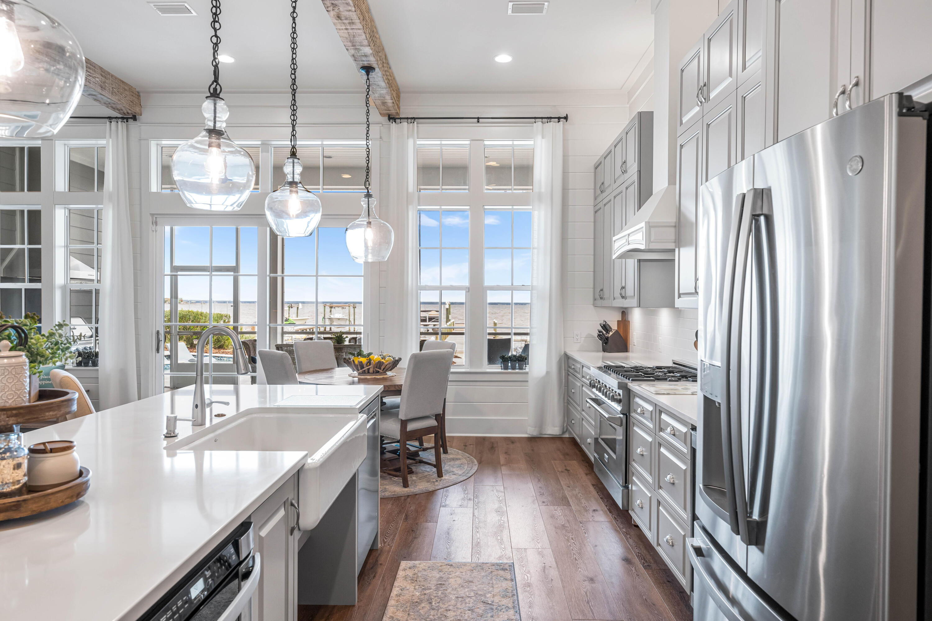 PELICAN BAY S/D - Residential