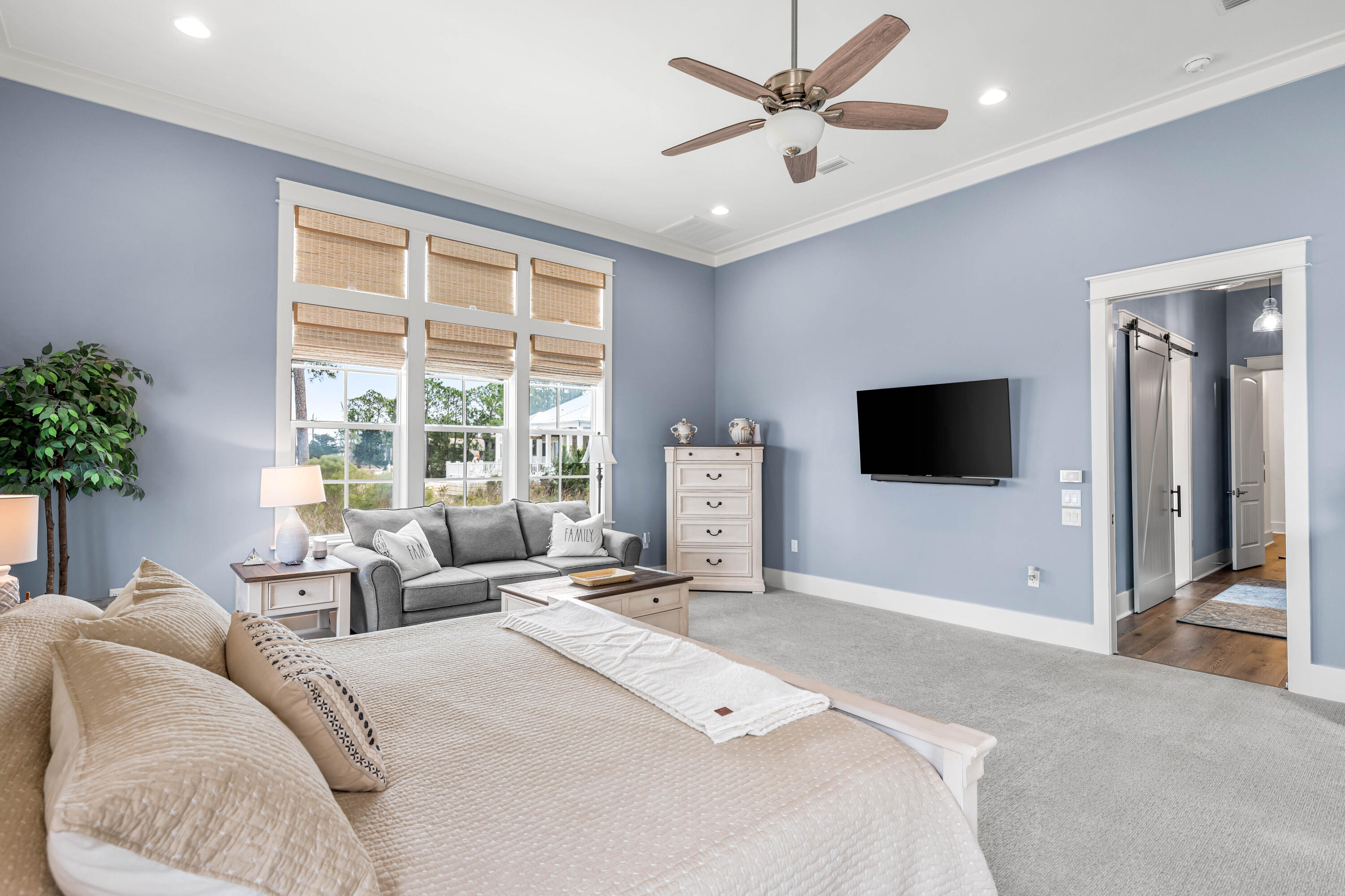 PELICAN BAY S/D - Residential