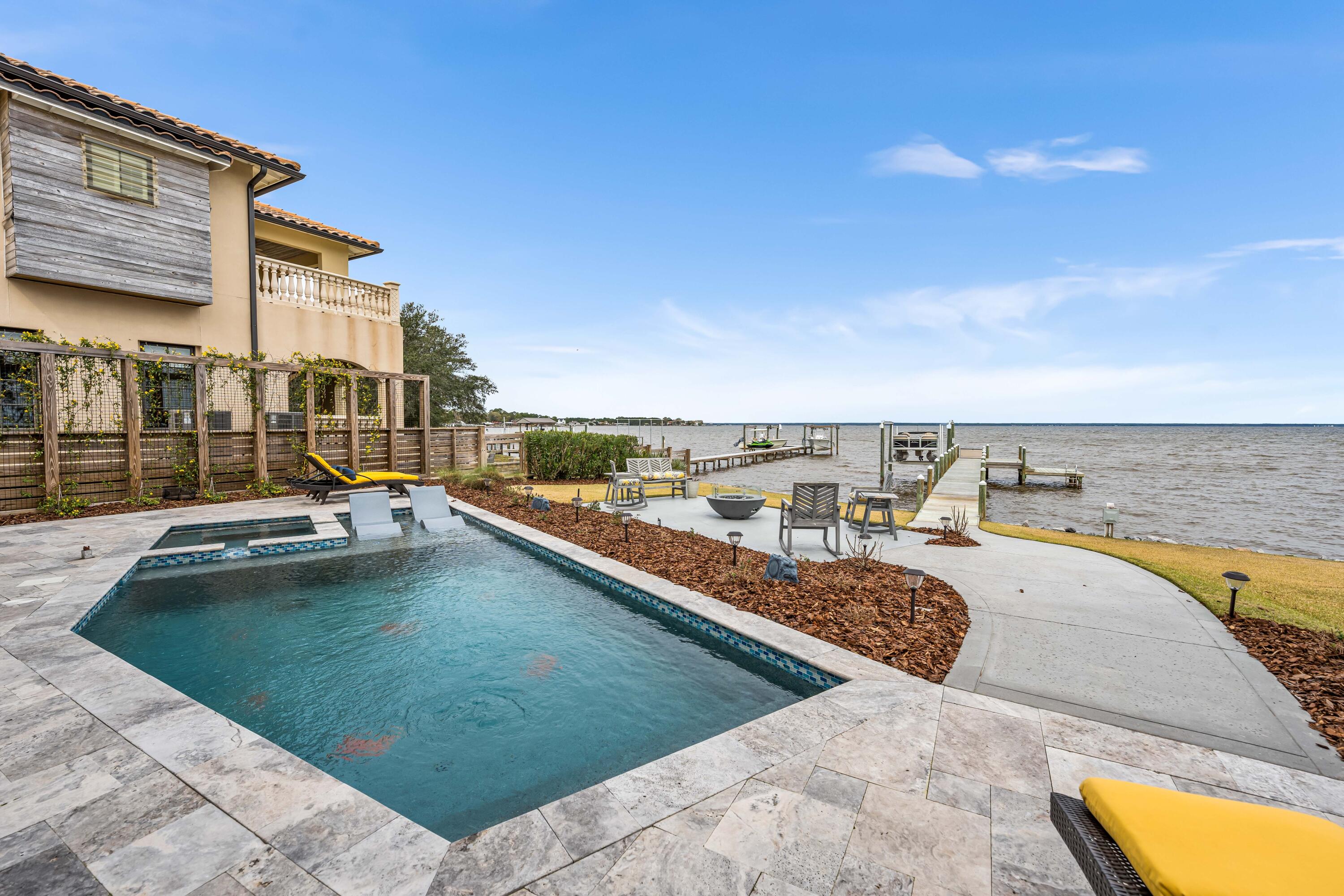 PELICAN BAY S/D - Residential