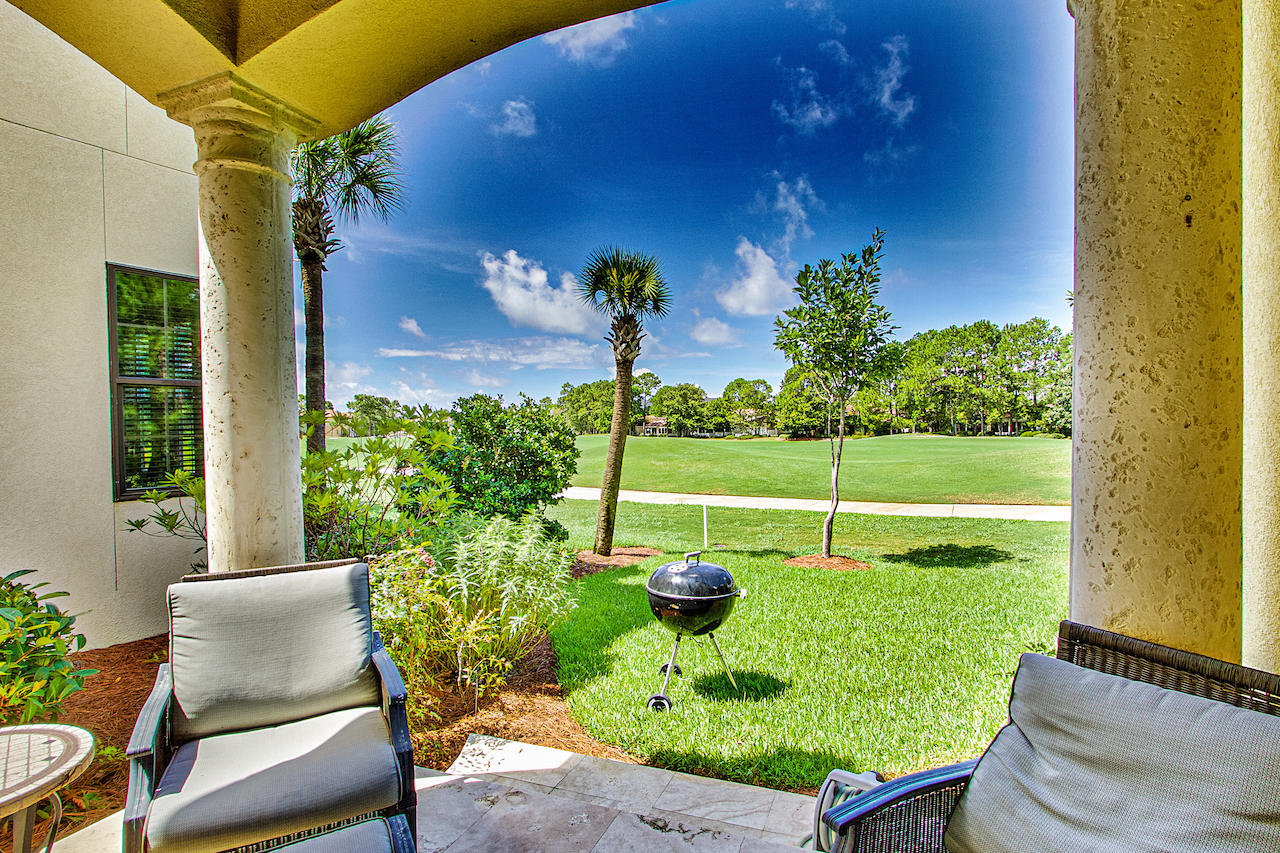 VILLA LAGO - Residential