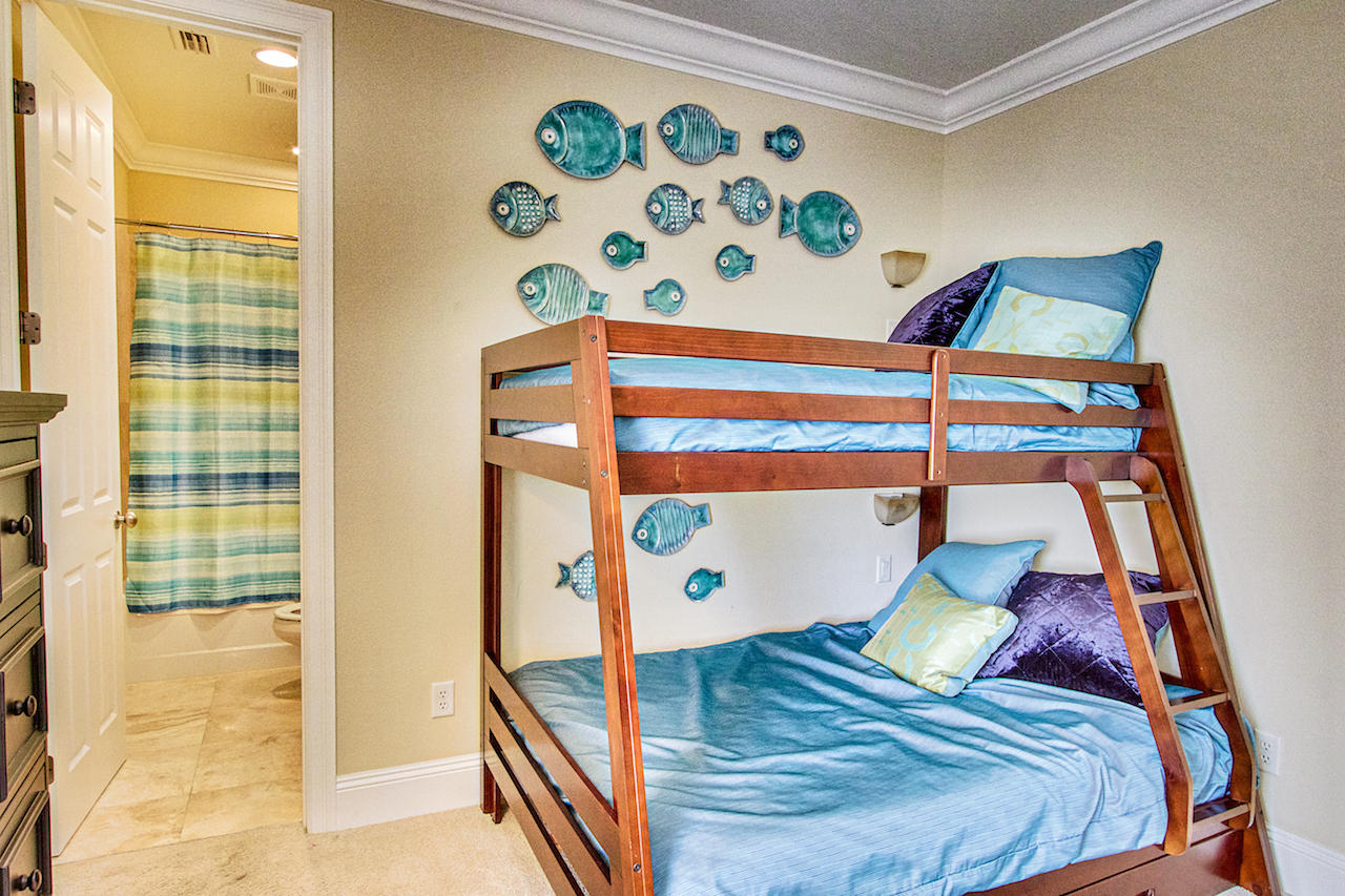 VILLA LAGO - Residential