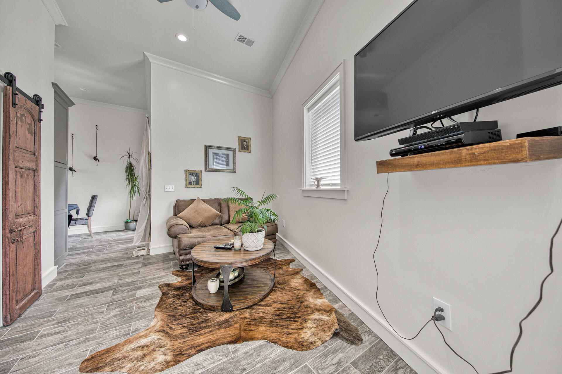 GULF SHORE MANOR - Residential